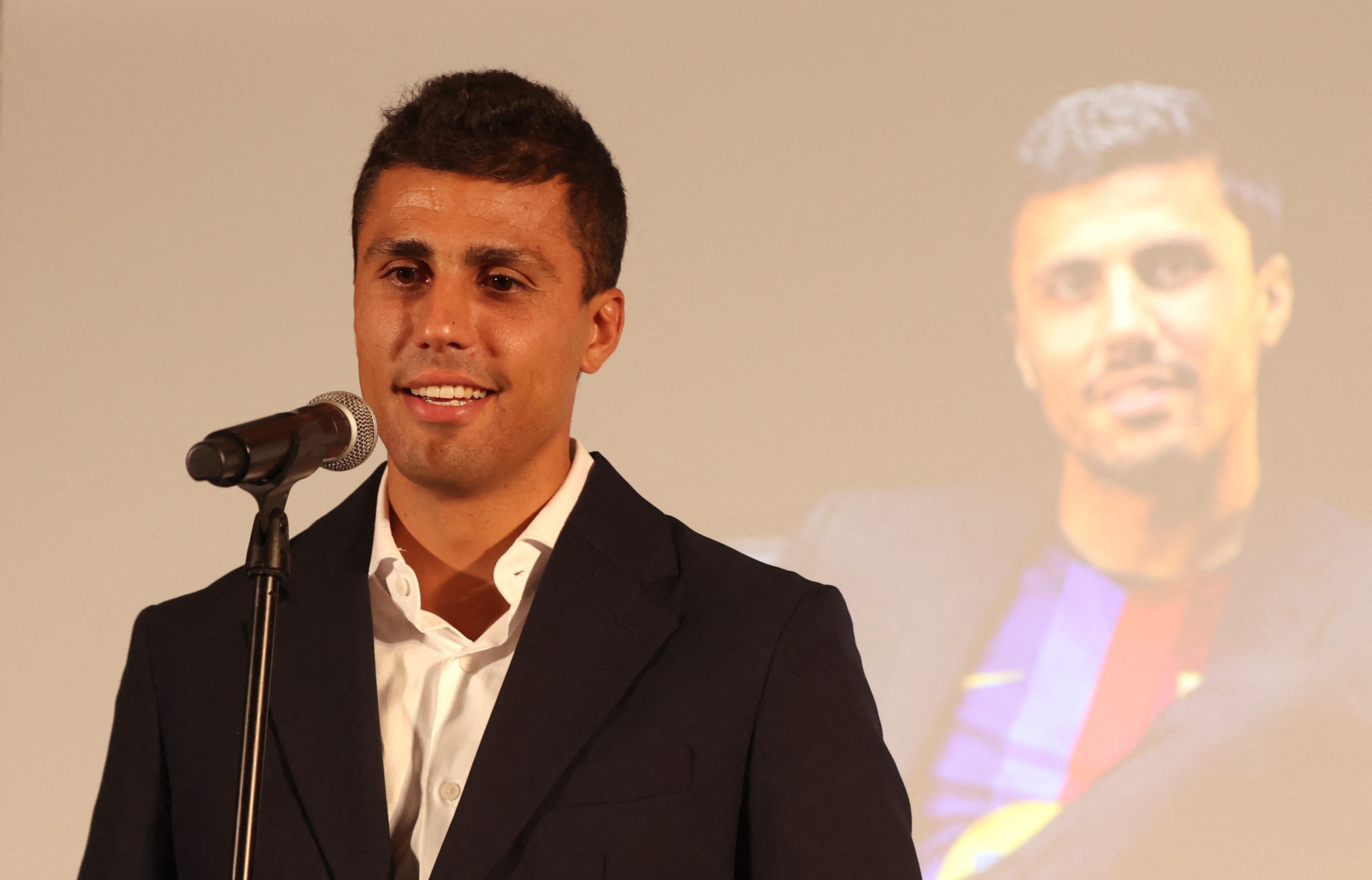 Rodri vừa nói ra điều Real Madrid không muốn nghe
