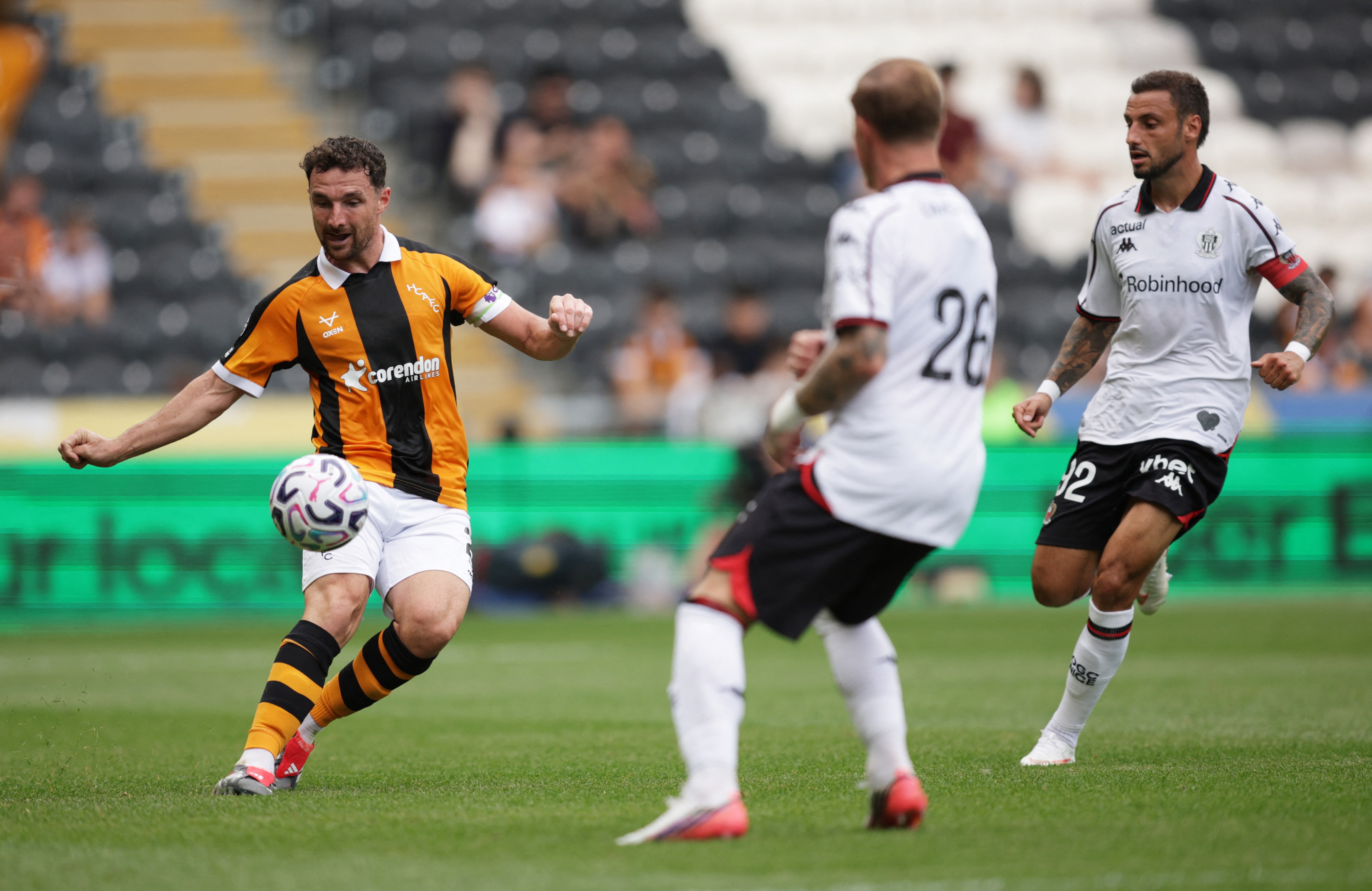 Hull City có thể bóc ra vấn đề lớn nhất của MU