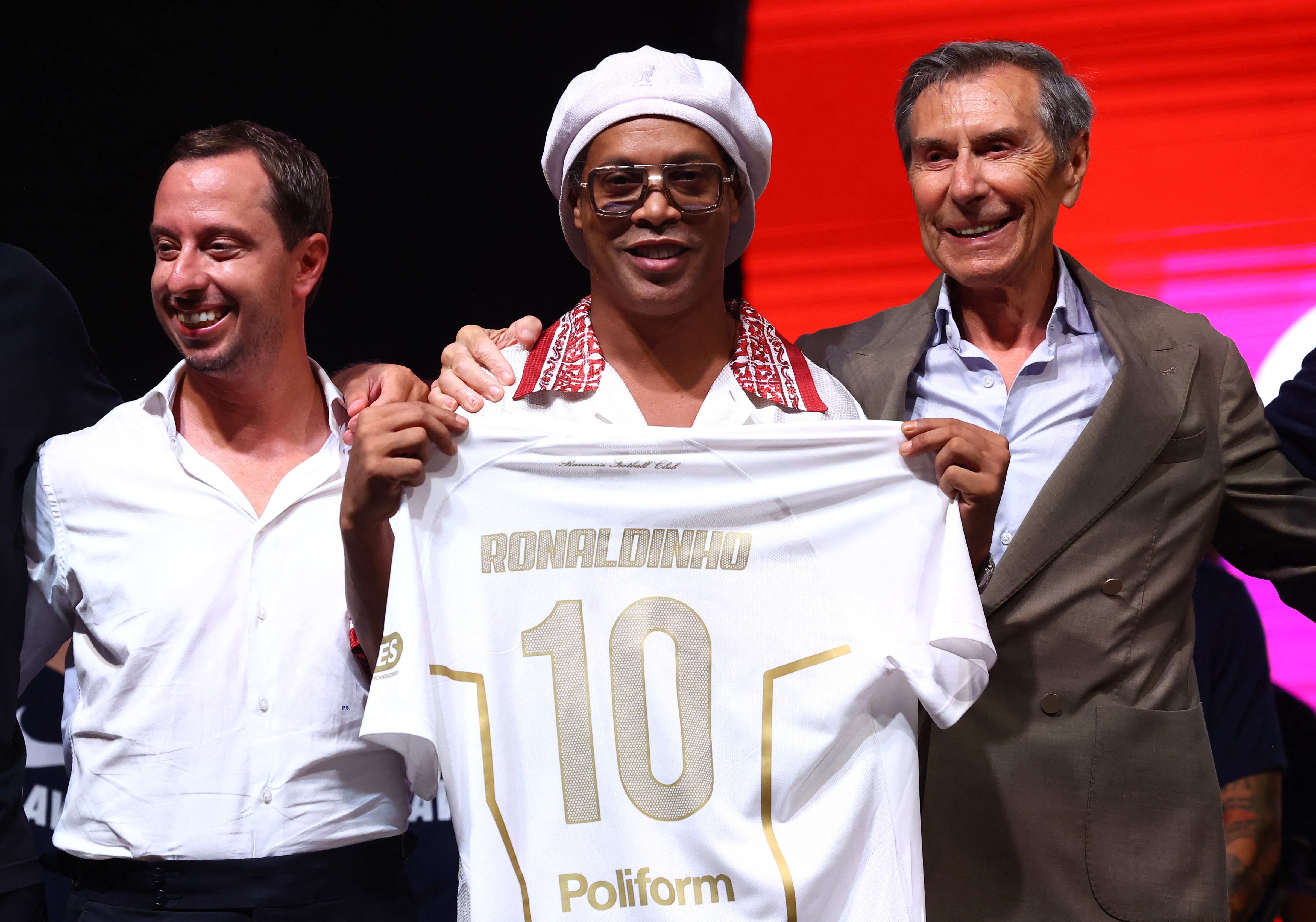 Ronaldinho ảnh 1