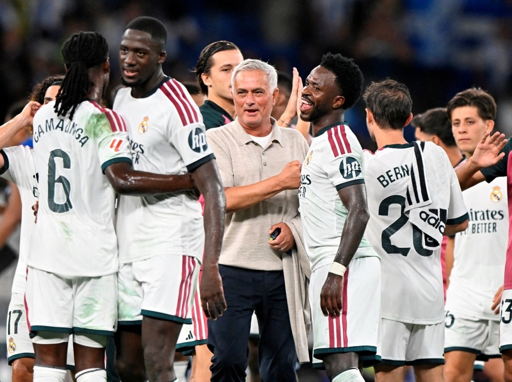 Mourinho vừa trở lại đã mở cuộc chiến vì Vinicius