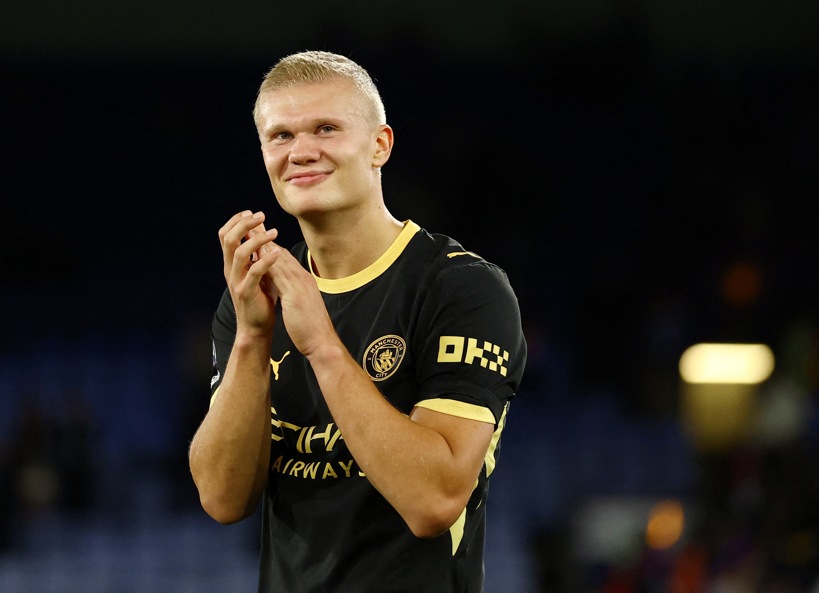 Haaland rực sáng, Man City thắng trận đầu dưới thời Enzo