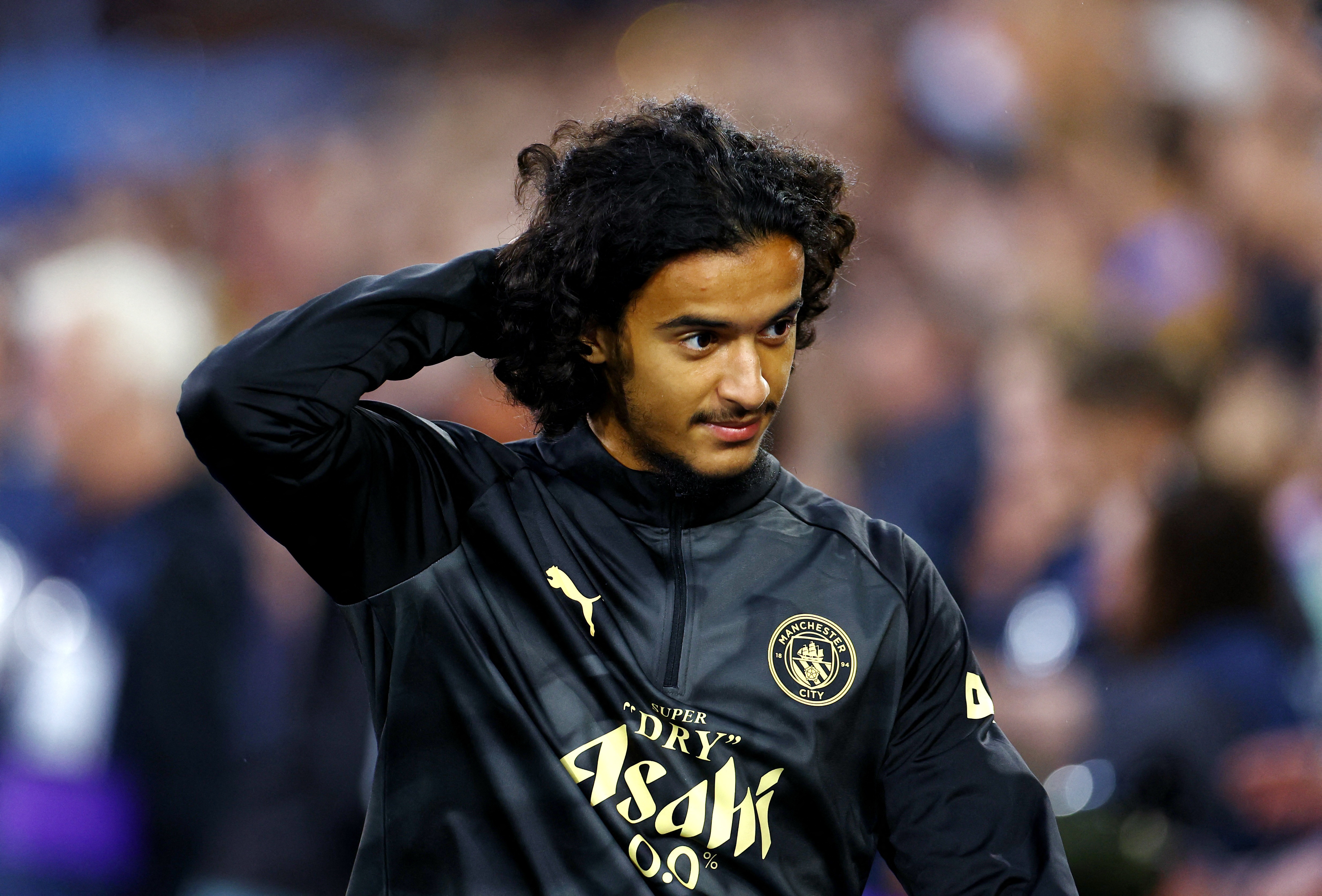Premier League đang trả giá điên rồ cho cầu thủ tuổi teen