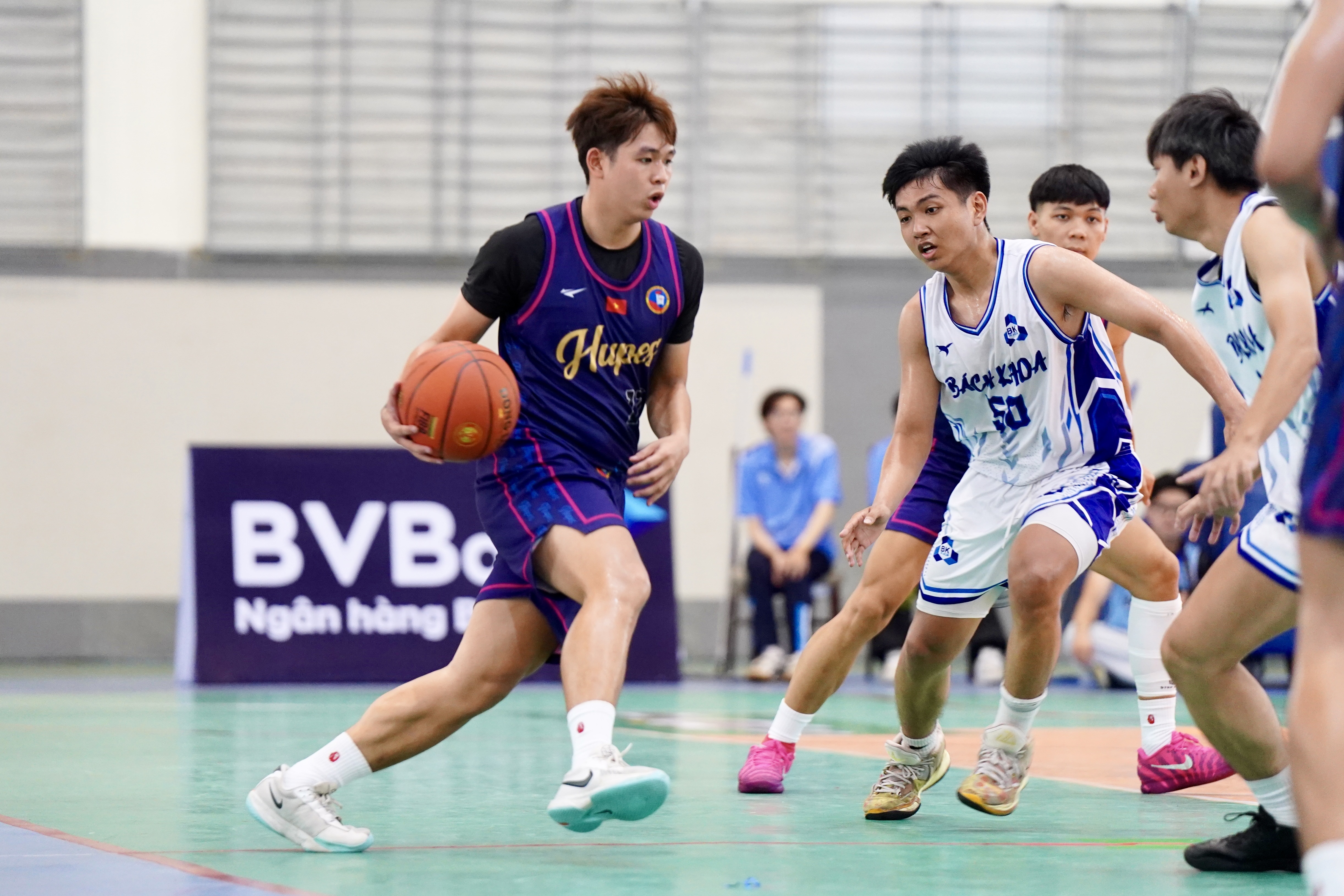 14 đội tranh chức vô địch bóng rổ sinh viên toàn quốc