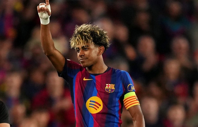Yamal đi vào lịch sử Champions League