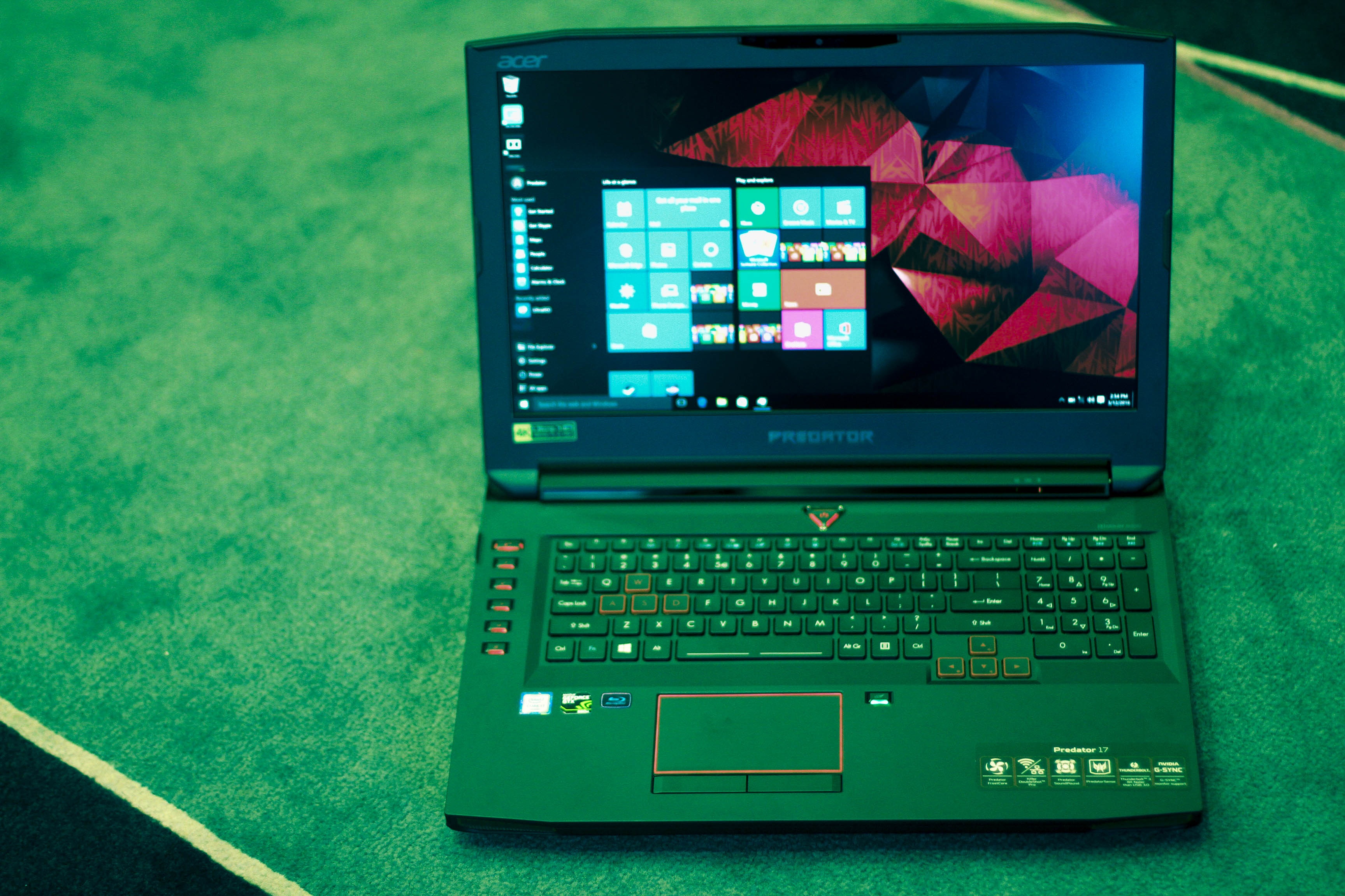 Laptop choi game Acer gia 80 trieu dong anh 5