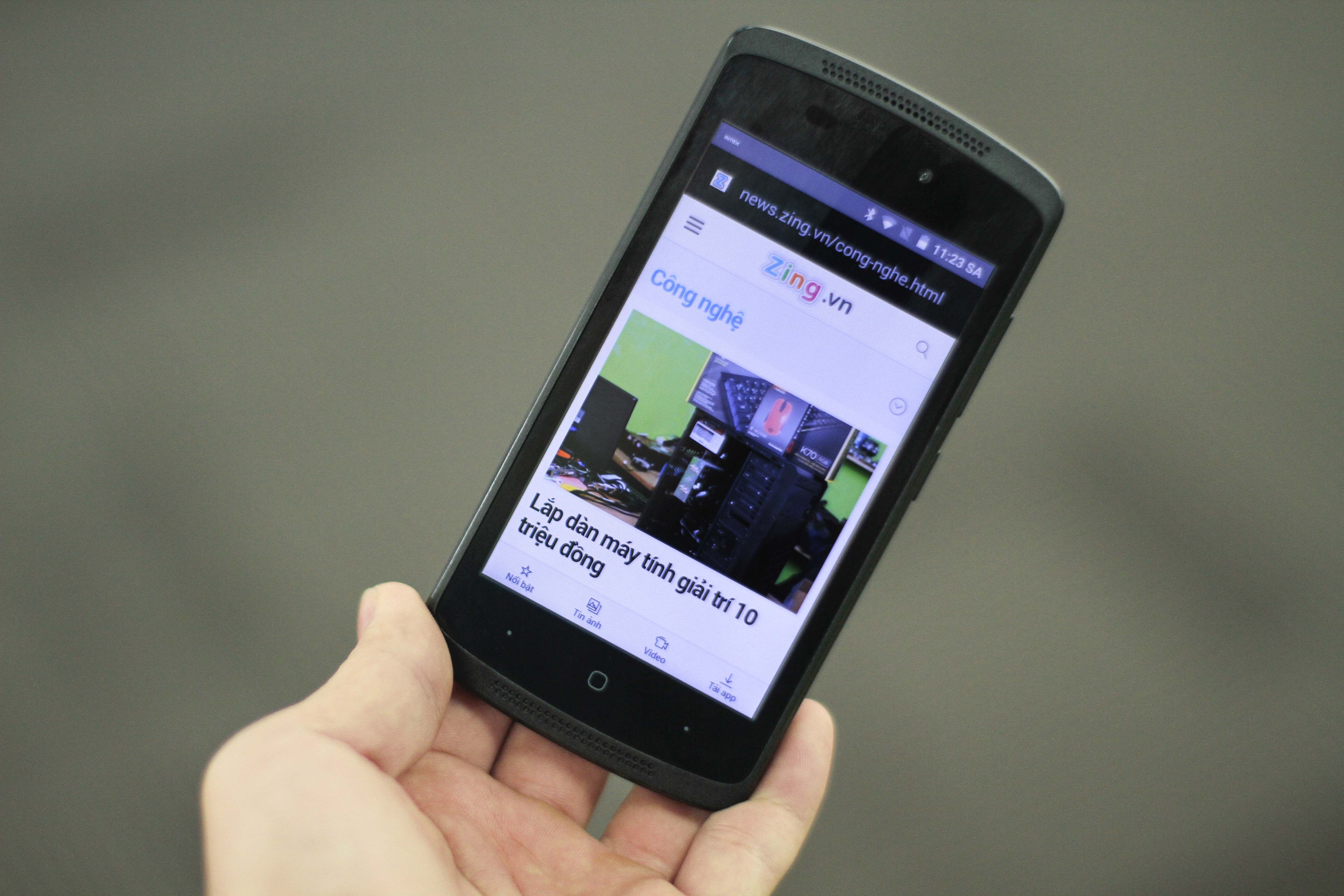 Smartphone An Do gia 900.000 dong den Viet Nam hinh anh