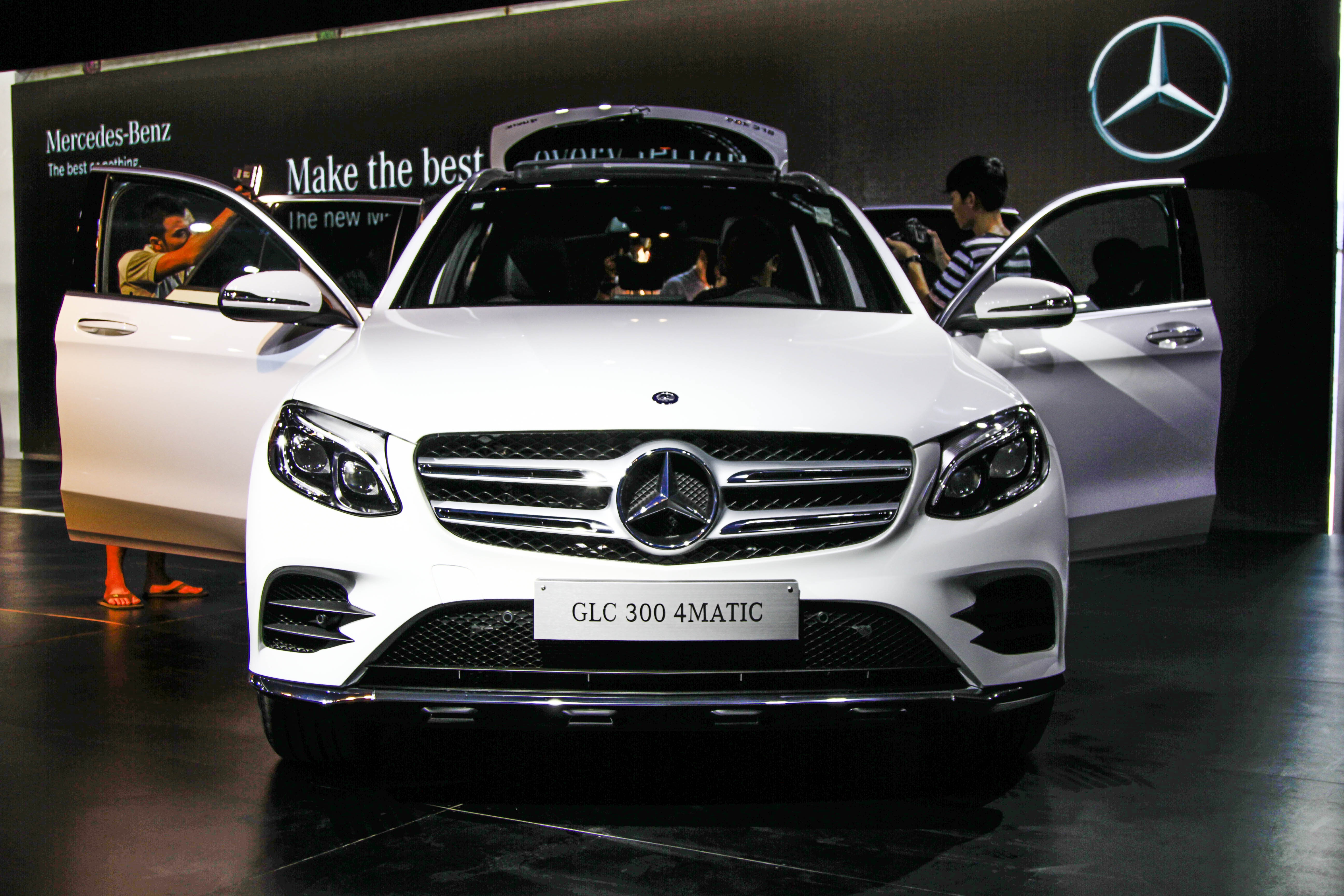 Mercedes Benz GLC tai Viet Nam anh 2