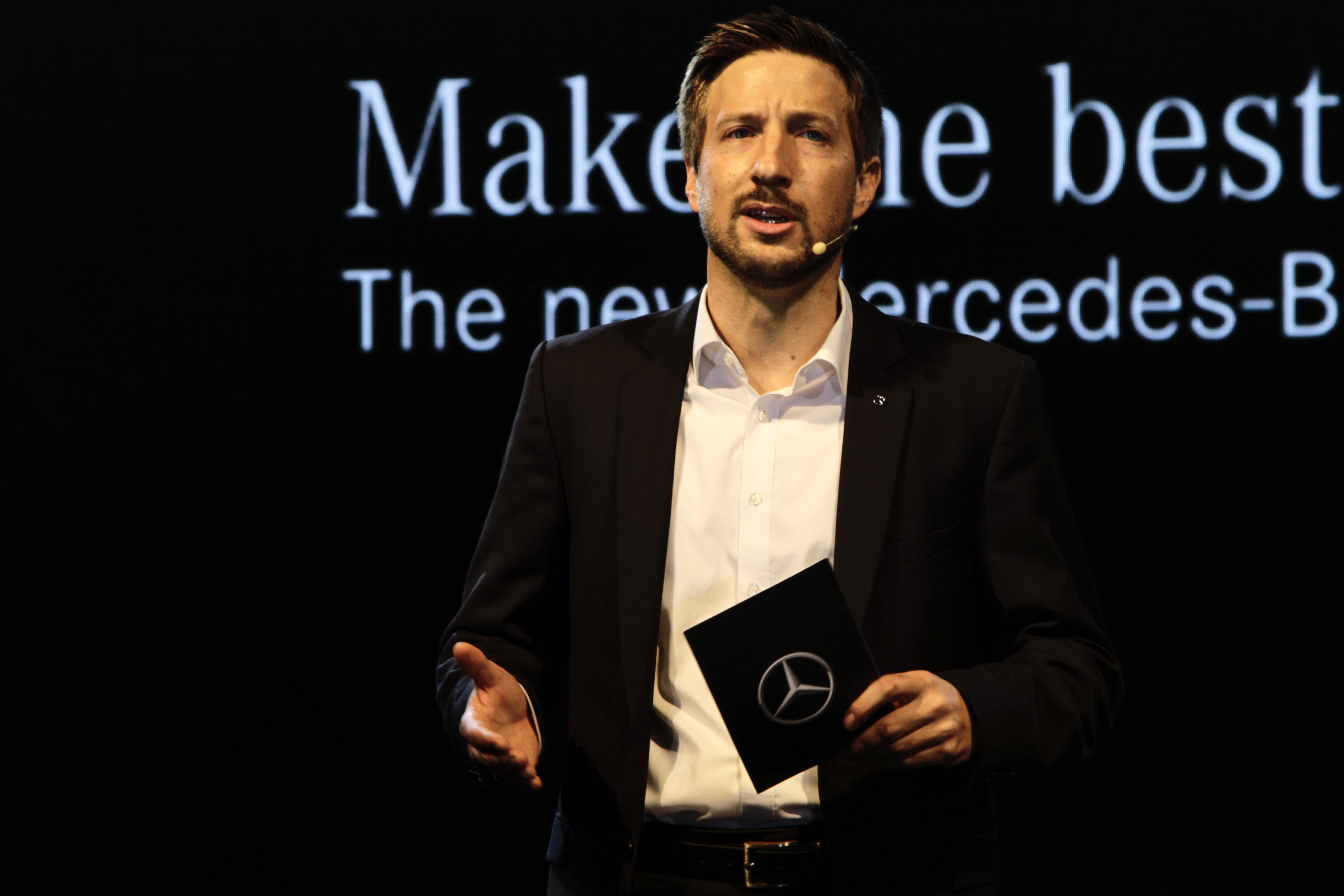 Mercedes Benz GLC tai Viet Nam anh 1