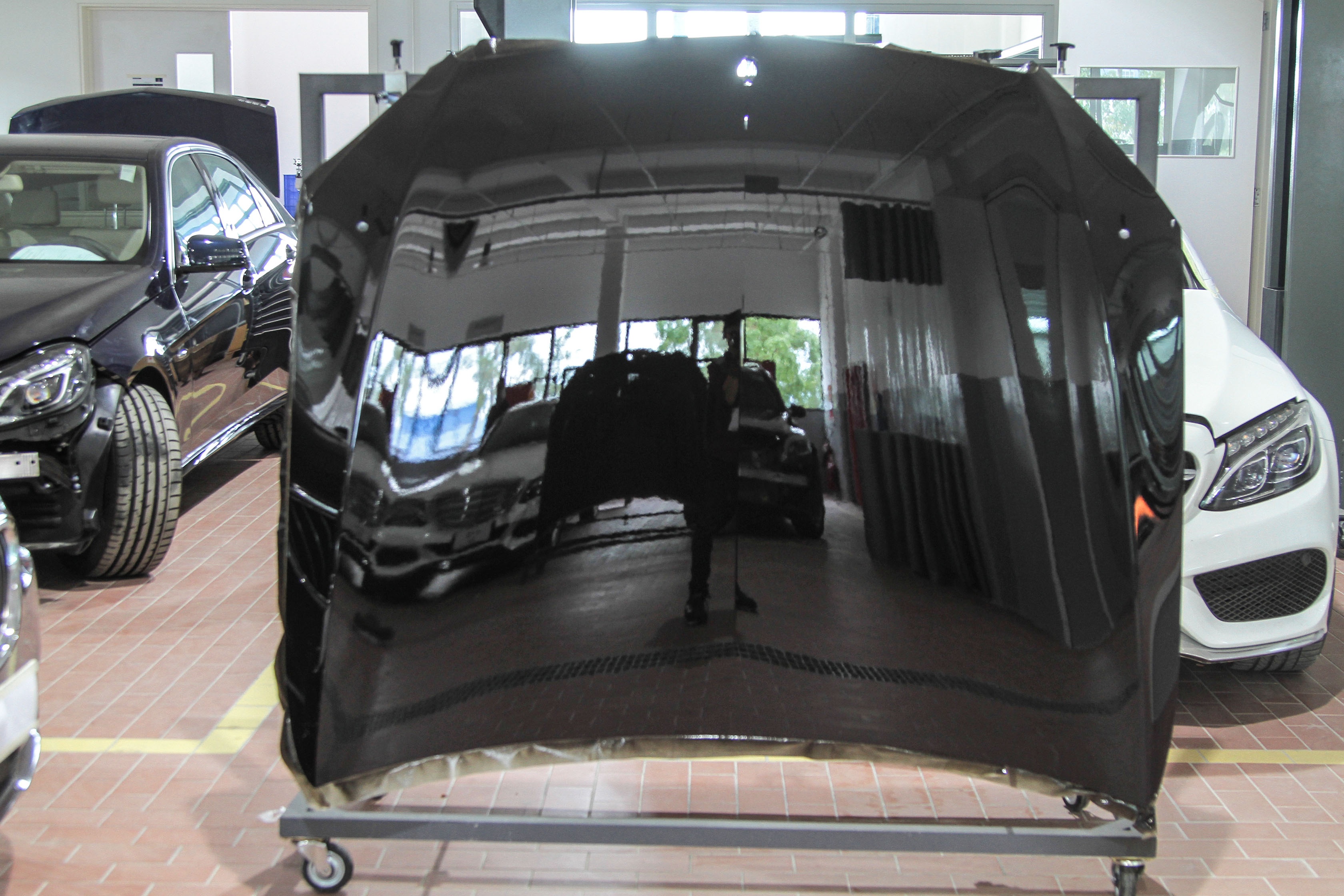 Quy trinh dong son cho sieu xe anh 9