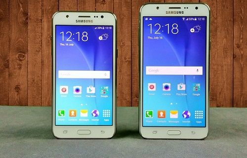 Loat smartphone pho thong moi ve Viet Nam hinh anh