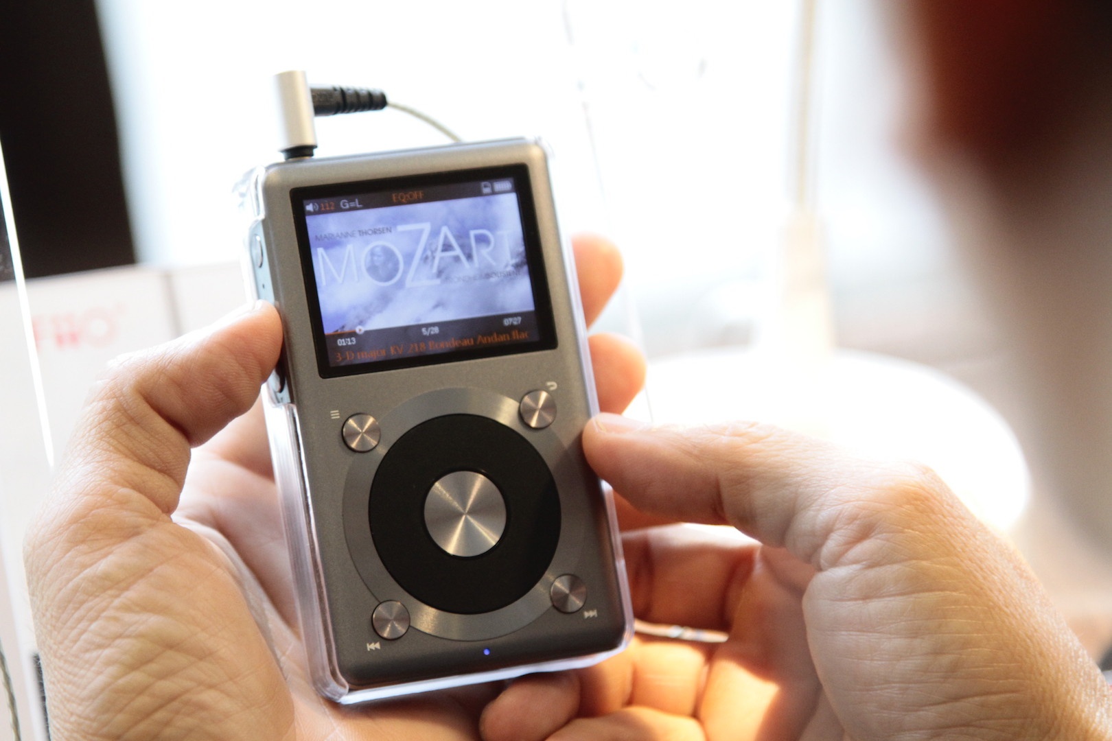 Trien lam thiet bi nghe nhac anh 10