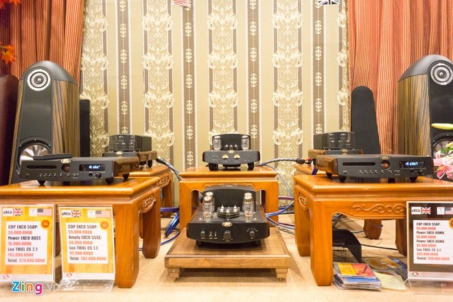 San hang hi-end giam gia tai AV Show thang 6 hinh anh