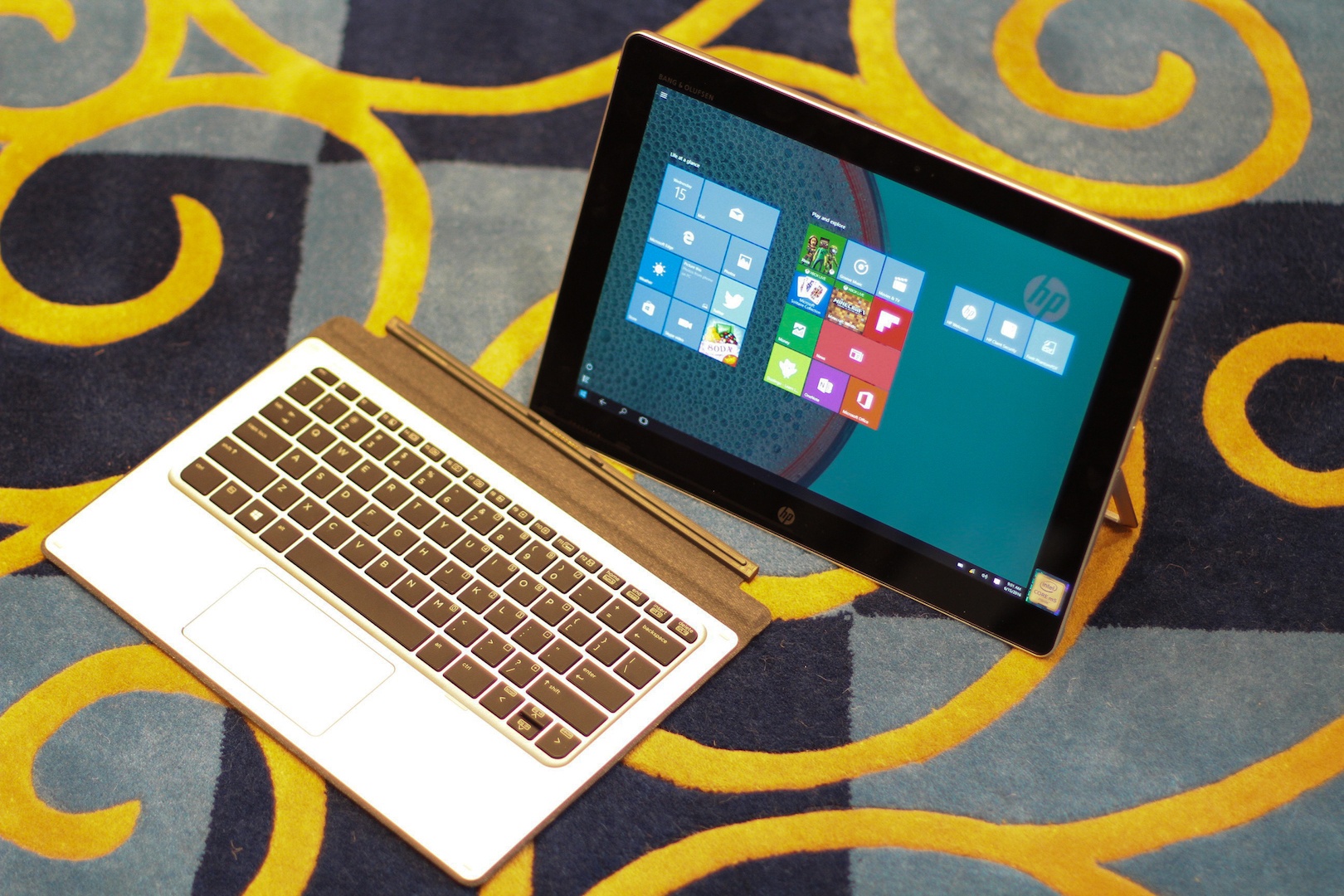 gia HP Elite X2 tai Viet Nam, anh 11