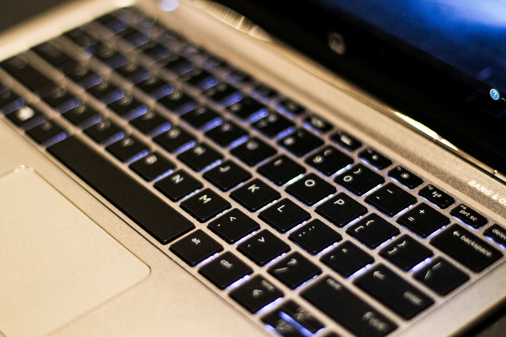 HP EliteBook Folio G1 ve Viet Nam anh 10