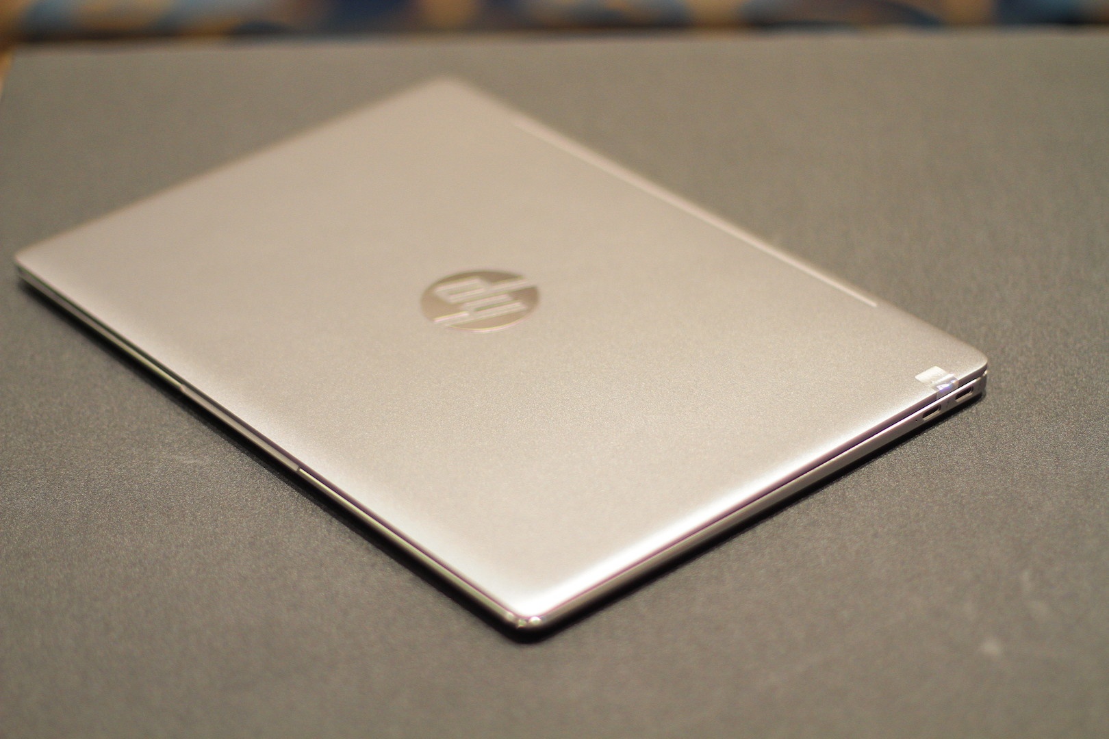 HP EliteBook Folio G1 ve Viet Nam anh 3