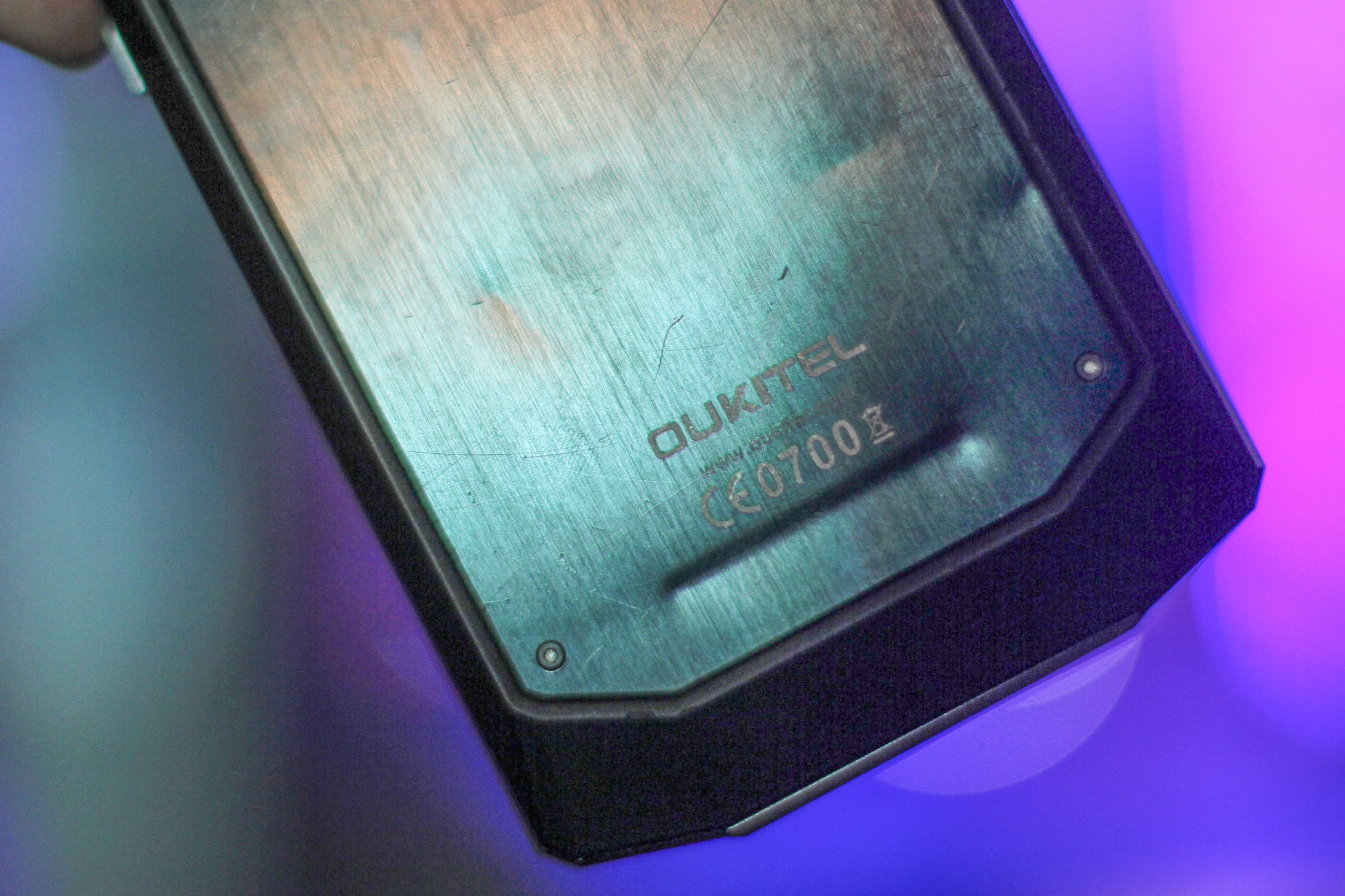 Oukitel K10000 pin 10.000 mAh anh 10