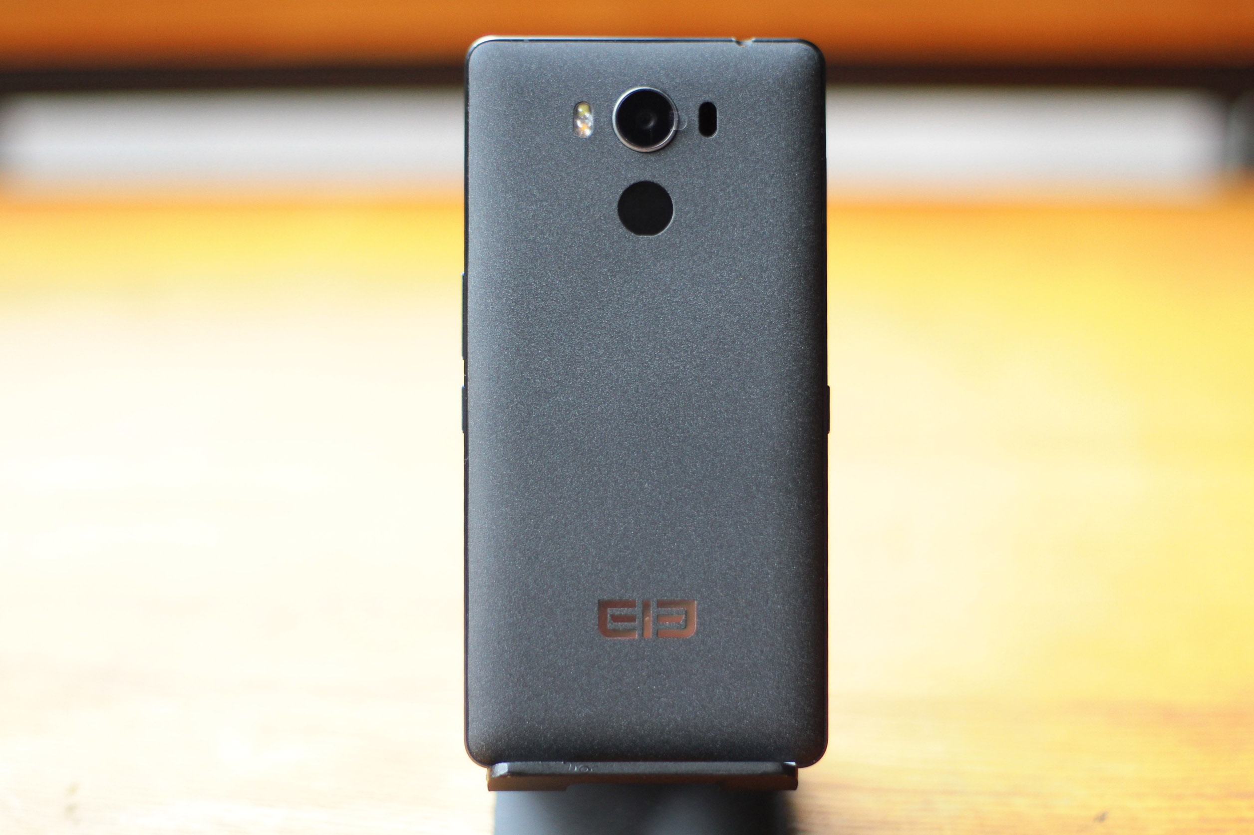 Elephone vao Viet Nam anh 3