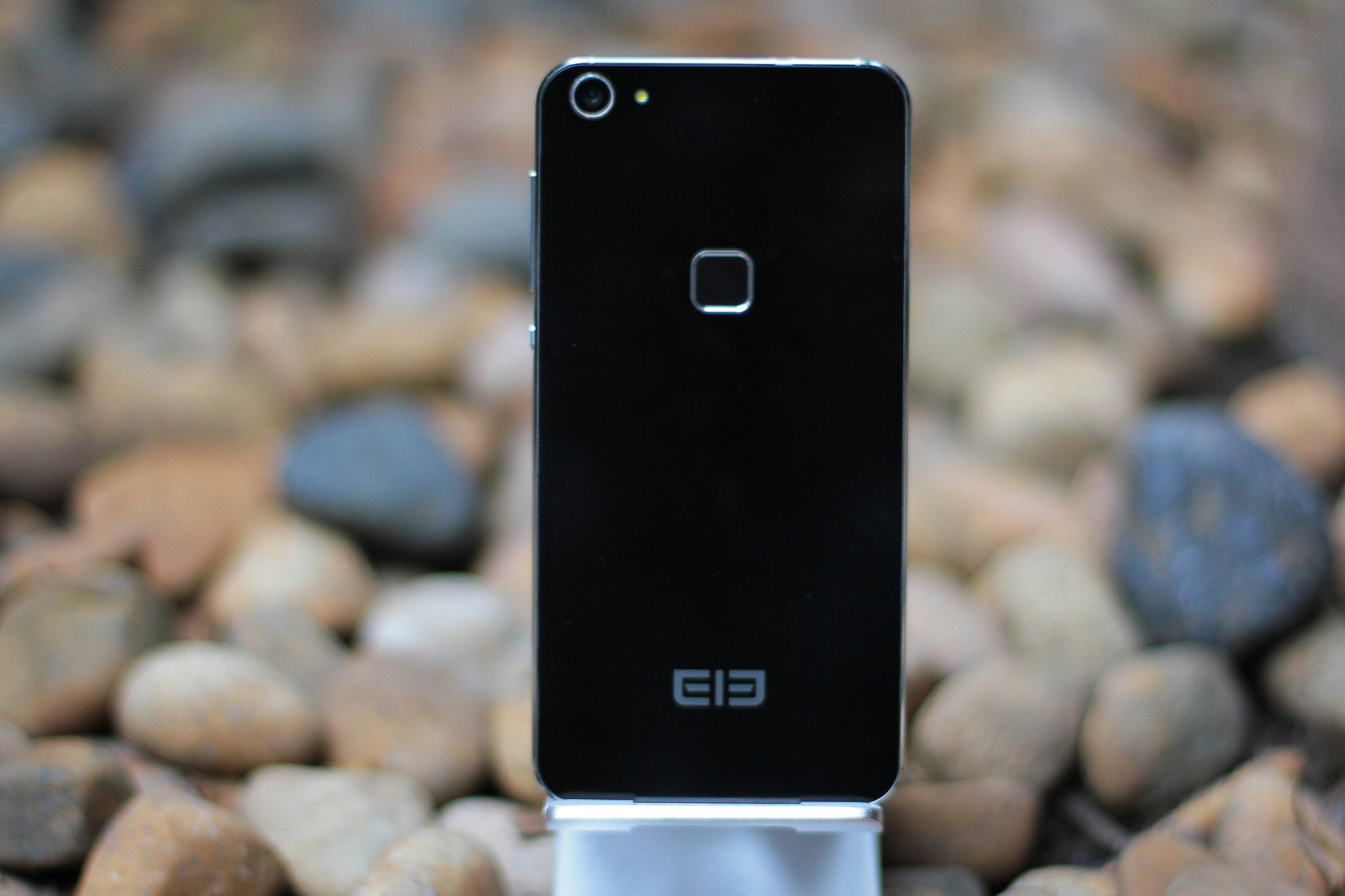 Elephone vao Viet Nam anh 8