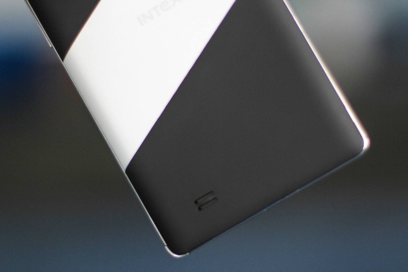 Smartphone 4G re nhat Viet Nam anh 11