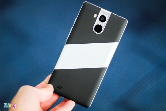 Smartphone cam bien van tay gia re, anh 2