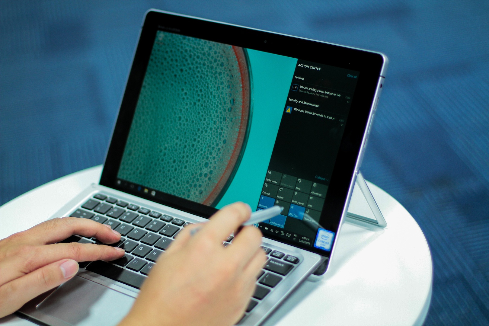 Danh gia HP Elite X2 anh 1