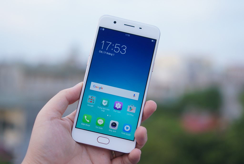 4 smartphone dang mua trong tam gia 6 trieu dong hinh anh