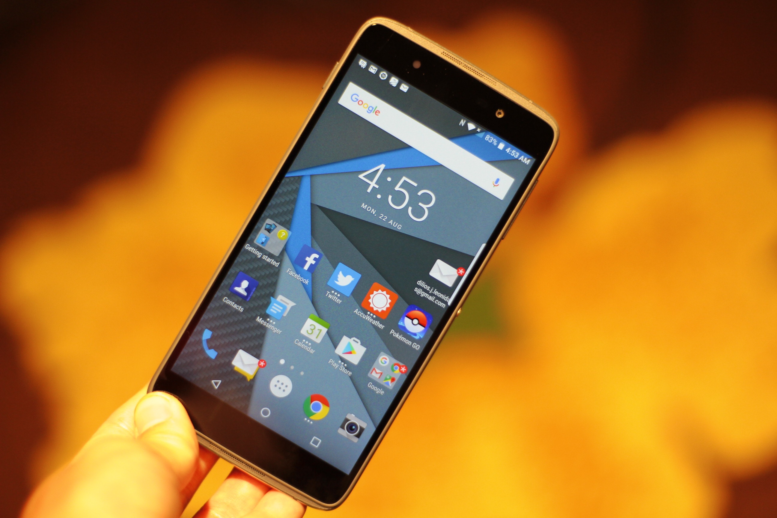 BlackBerry DTEK50 ra mat o Viet Nam, gia 7,9 trieu dong hinh anh