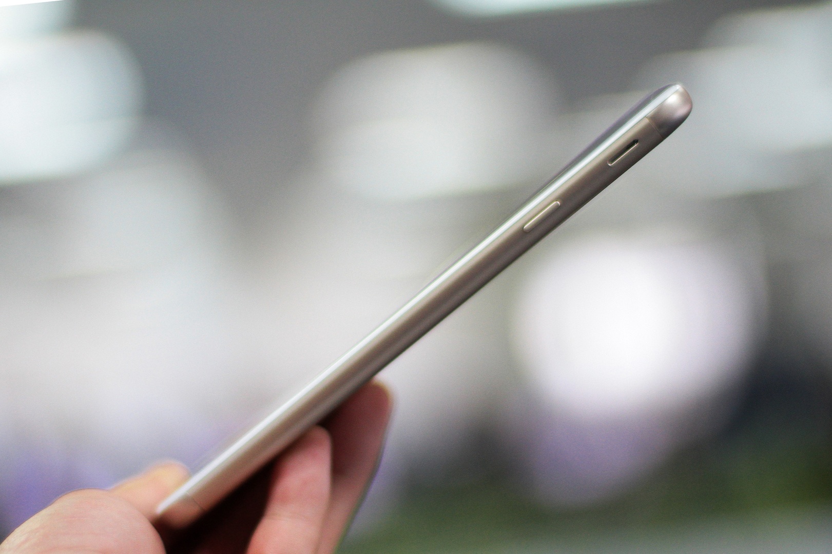 Samsung Galaxy J7 Prime sap ban anh 4