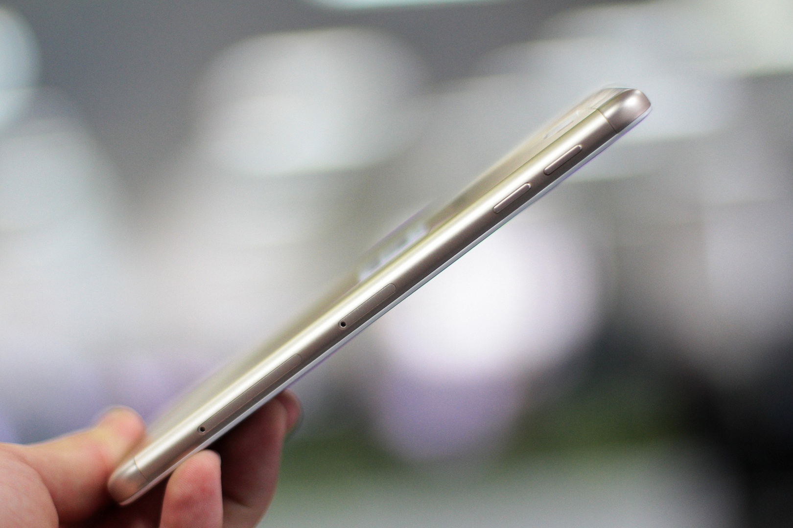 Samsung Galaxy J7 Prime sap ban anh 5