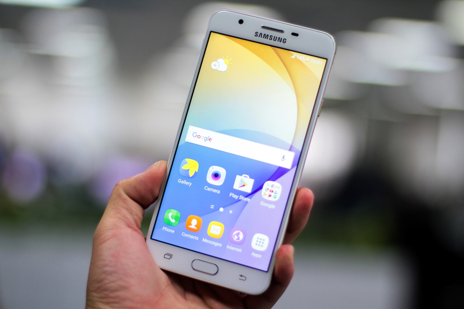 Anh Samsung Galaxy J7 Prime sap ban o Viet Nam hinh anh