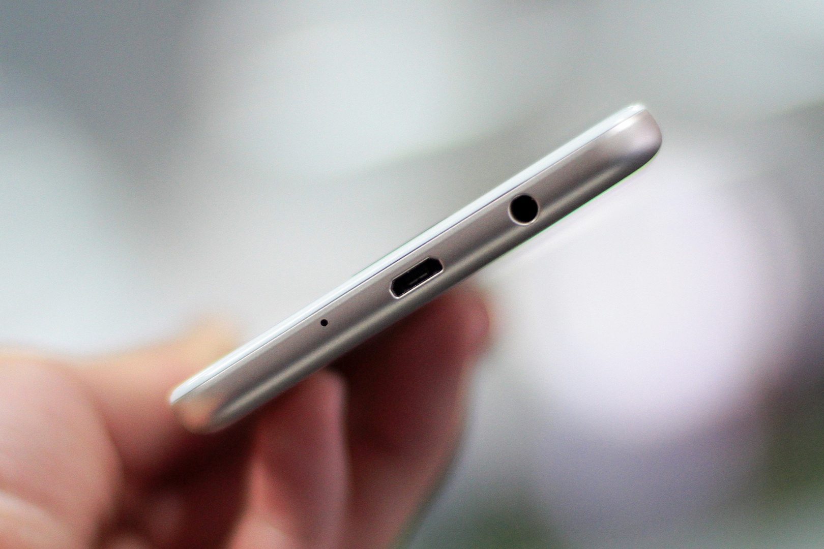 Samsung Galaxy J7 Prime sap ban anh 7