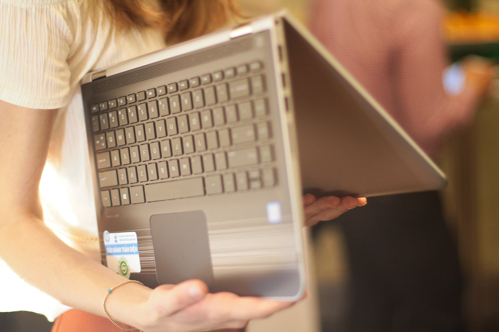 Gia ban HP Pavilion x360 anh 5