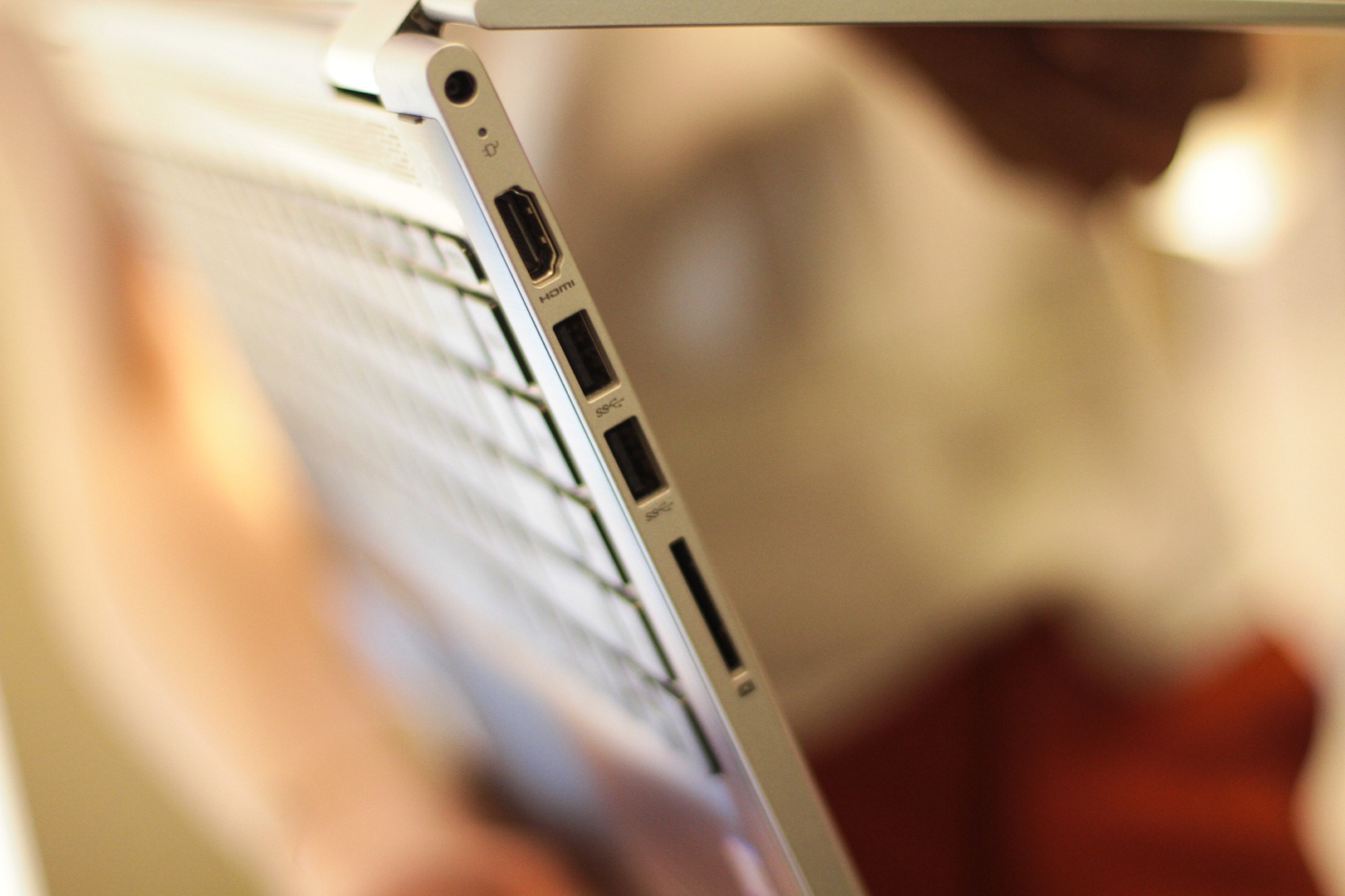 Gia ban HP Pavilion x360 anh 8