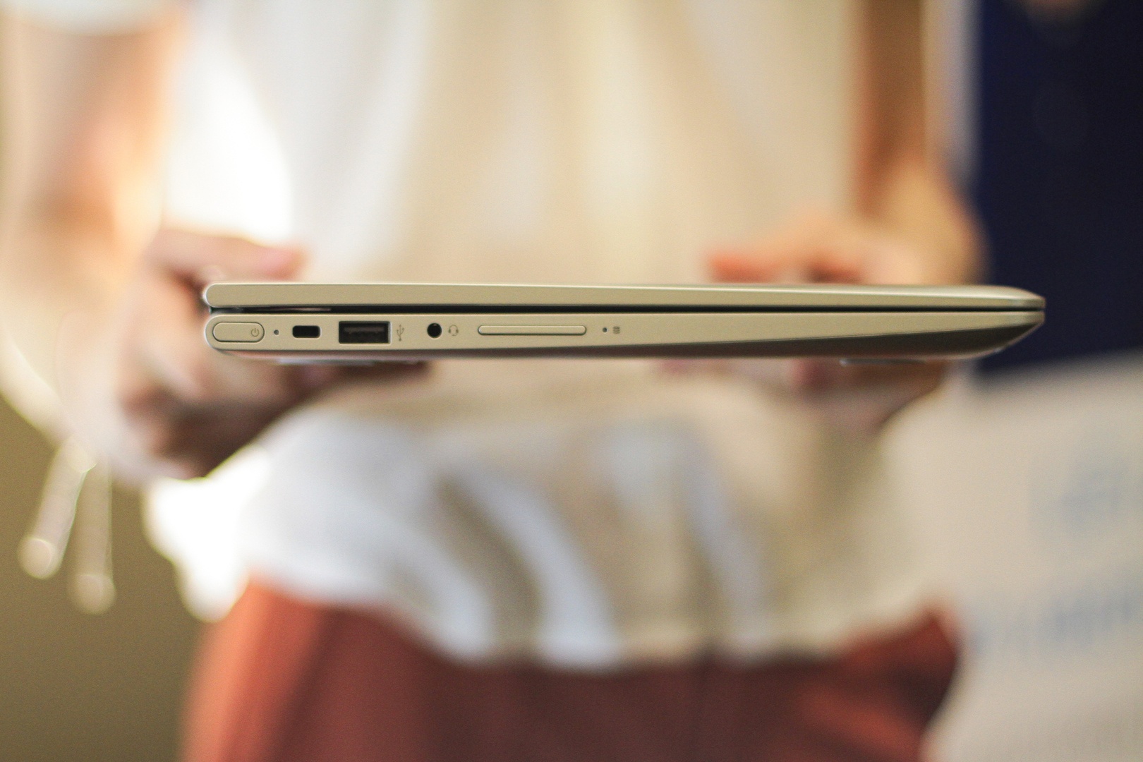 Gia ban HP Pavilion x360 anh 9