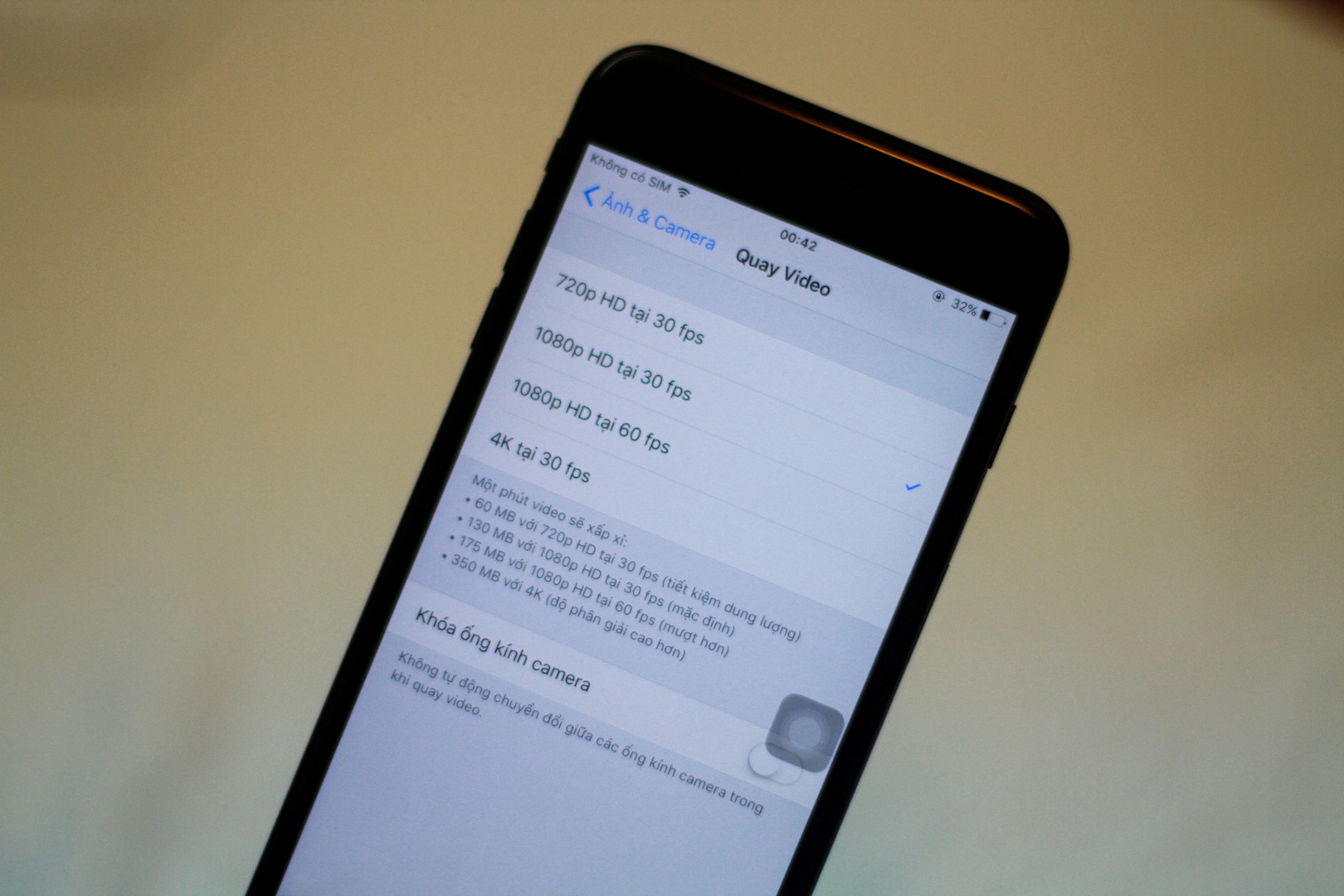 Gia iPhone 7 Plus Jet Black anh 10