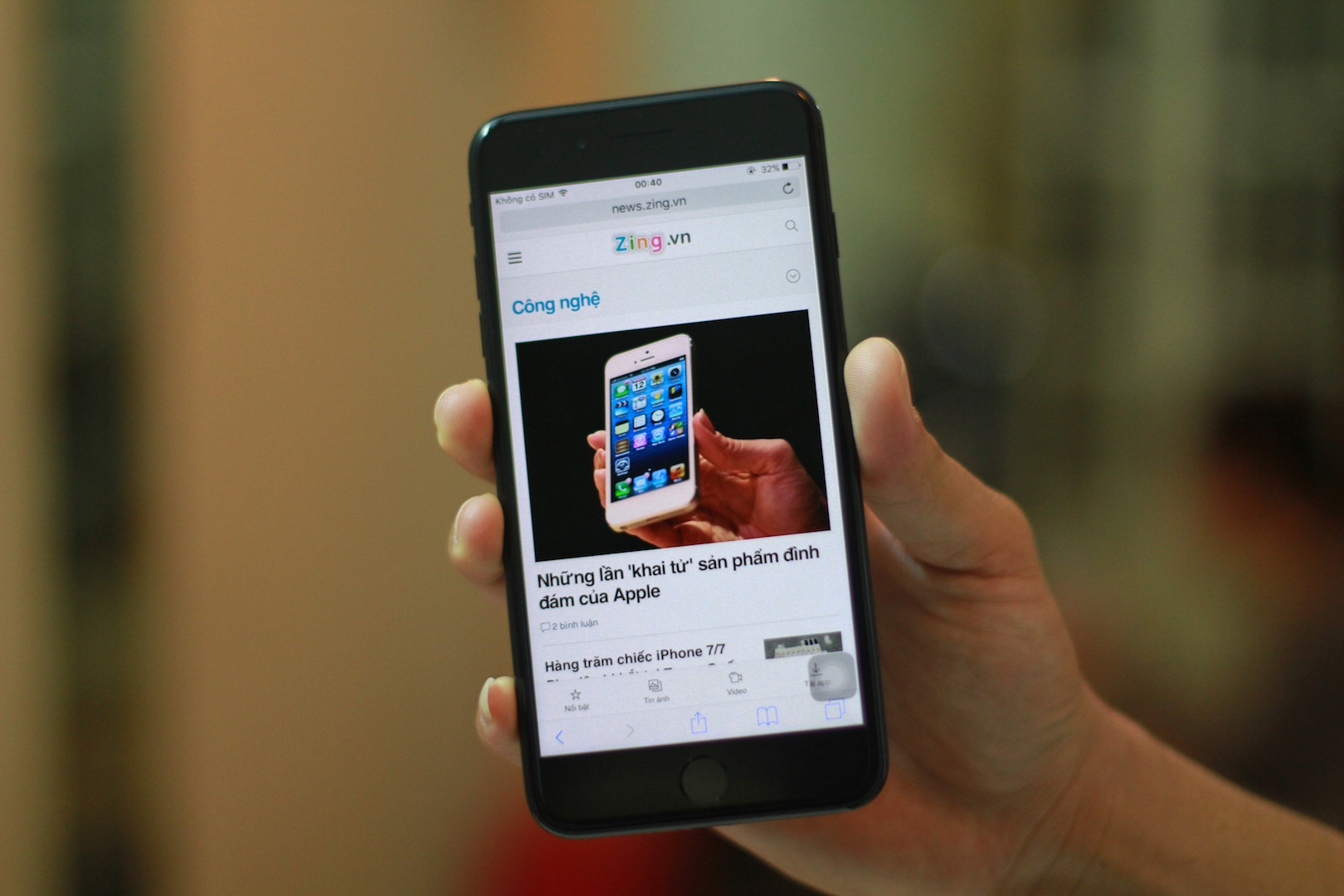 Gia iPhone 7 Plus Jet Black anh 14