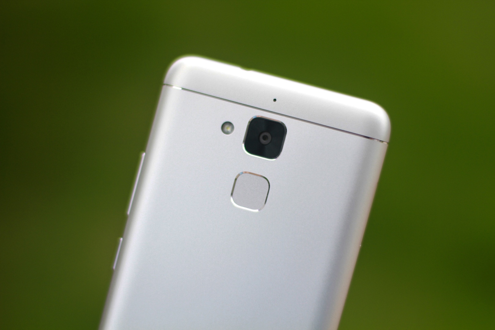 Asus Zenfone 3 Max anh 6