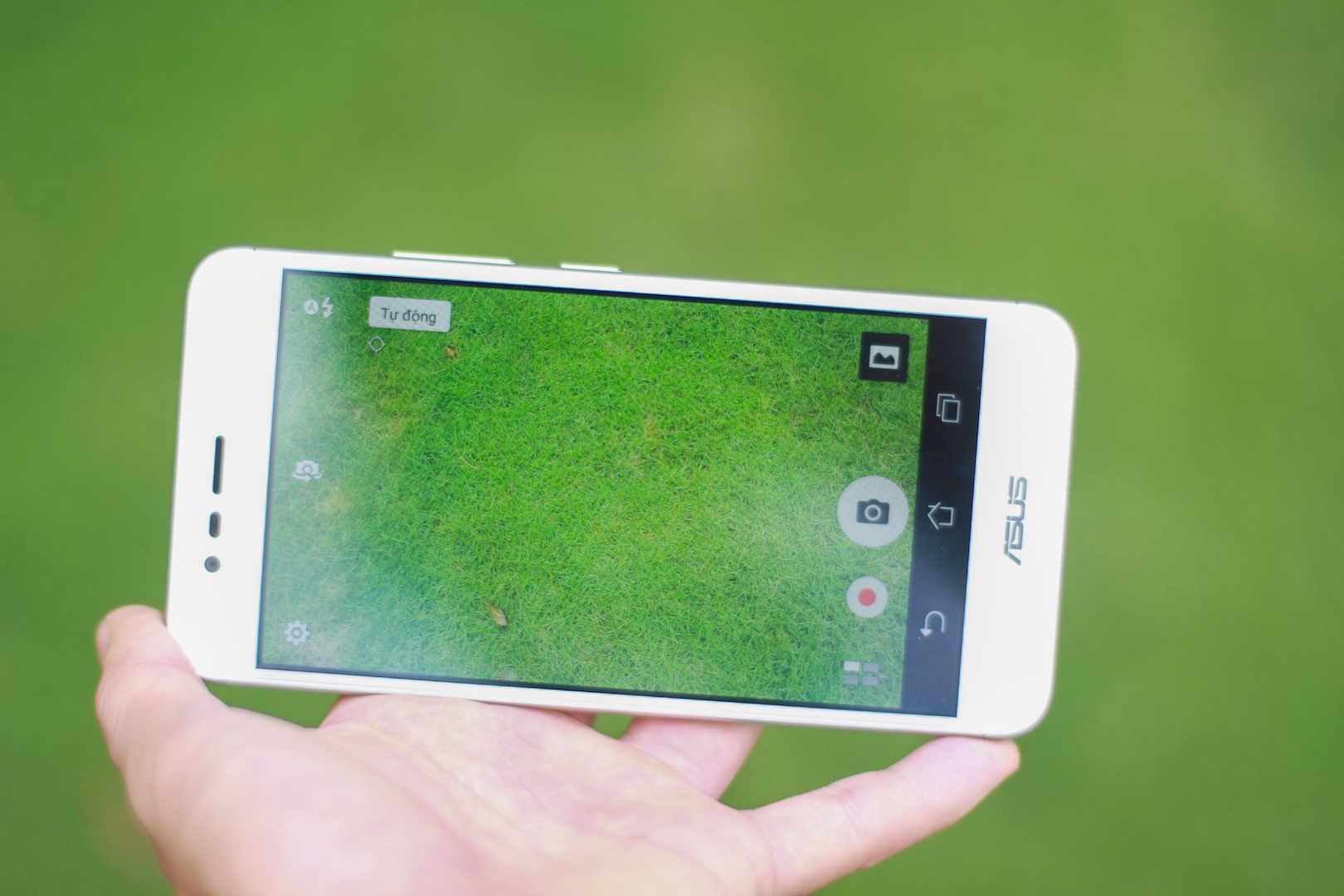 Asus Zenfone 3 Max anh 12