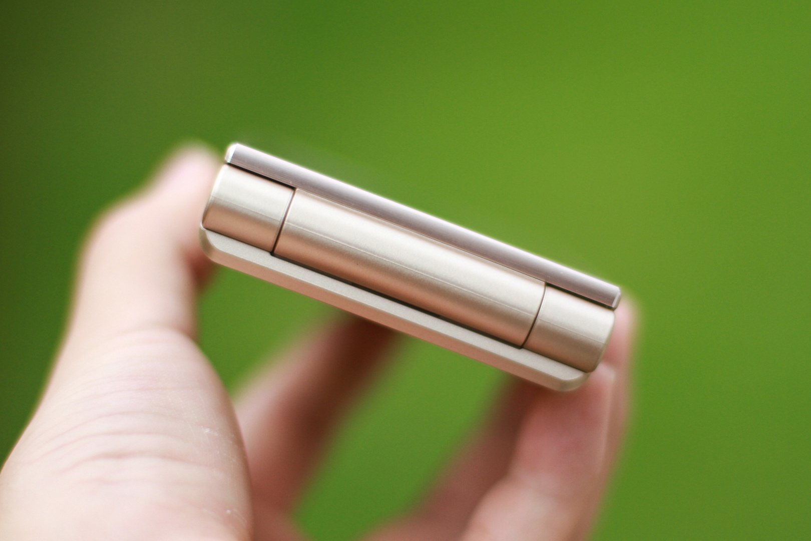 dien thoai Musashi nap gap anh 6