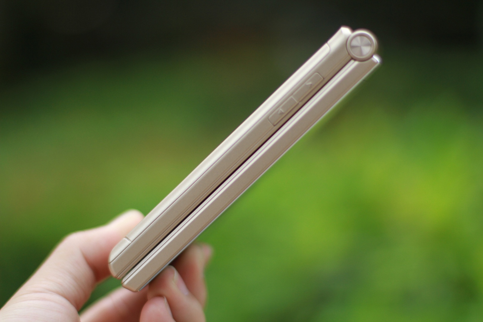 dien thoai Musashi nap gap anh 5