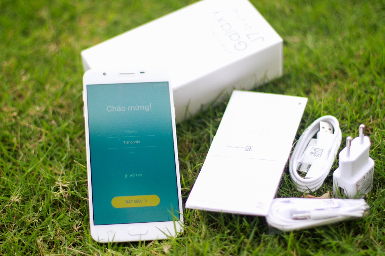 Samsung Galaxy J7 Prime chinh hang anh 2