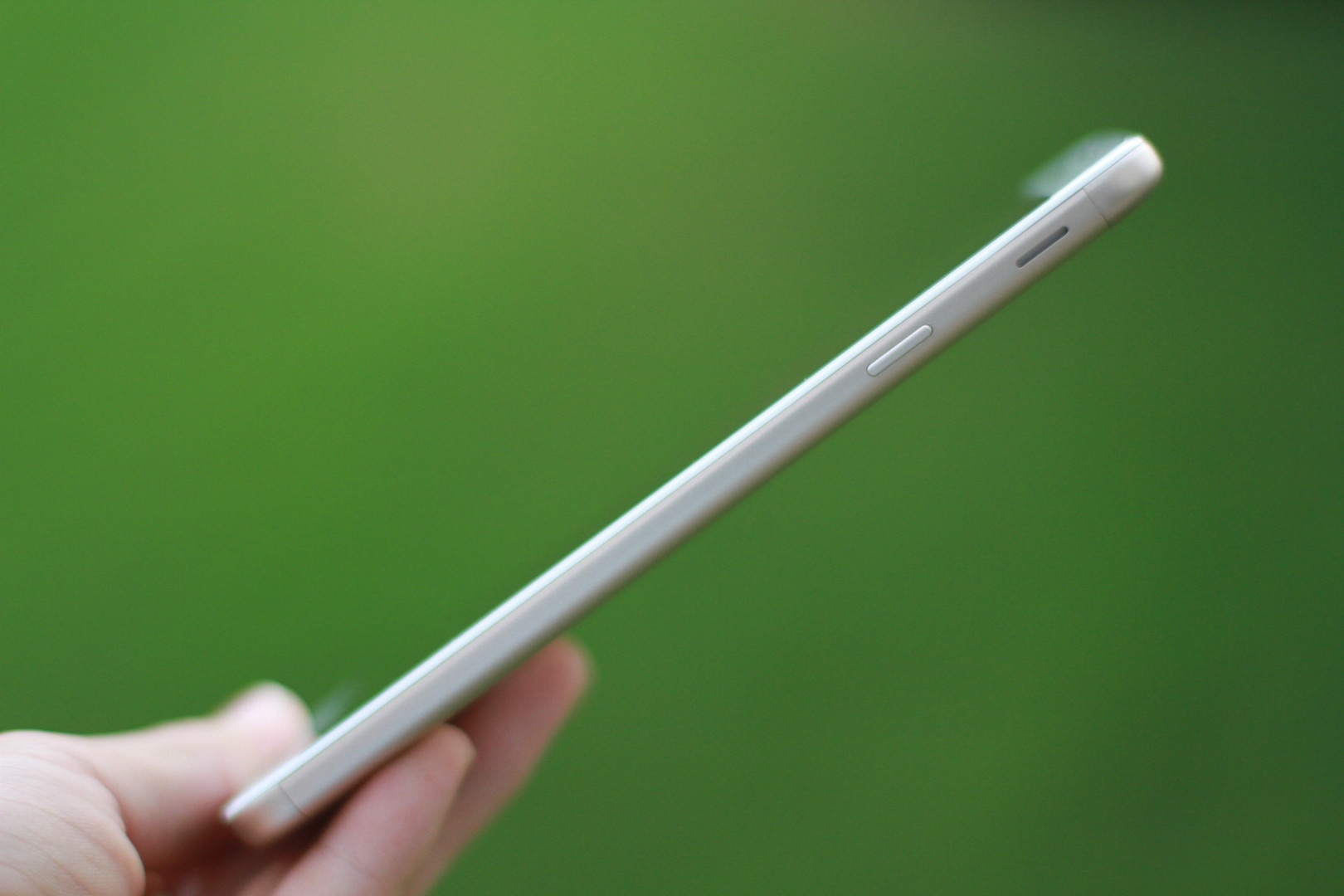 Samsung Galaxy J7 Prime chinh hang anh 3