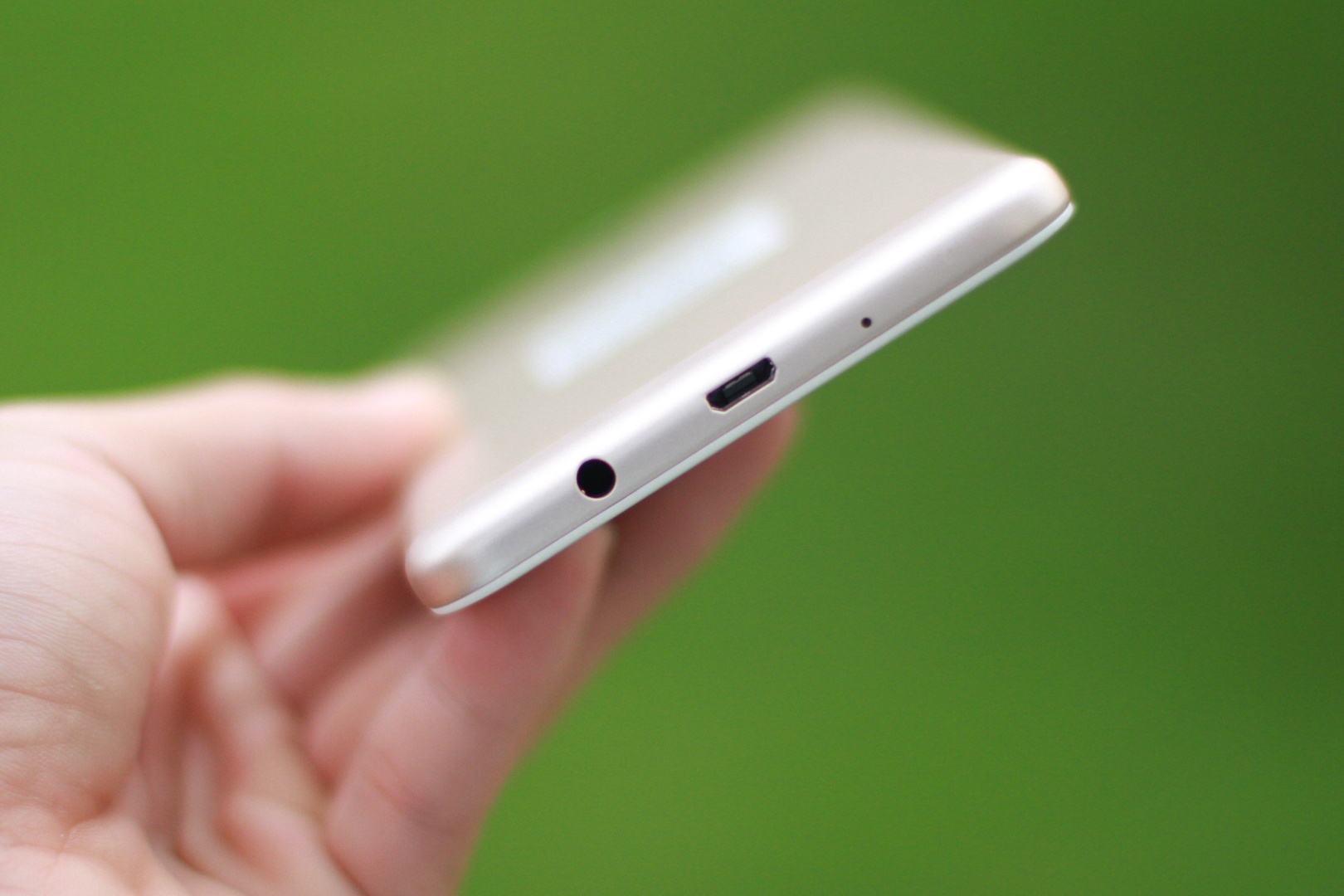 Samsung Galaxy J7 Prime chinh hang anh 8