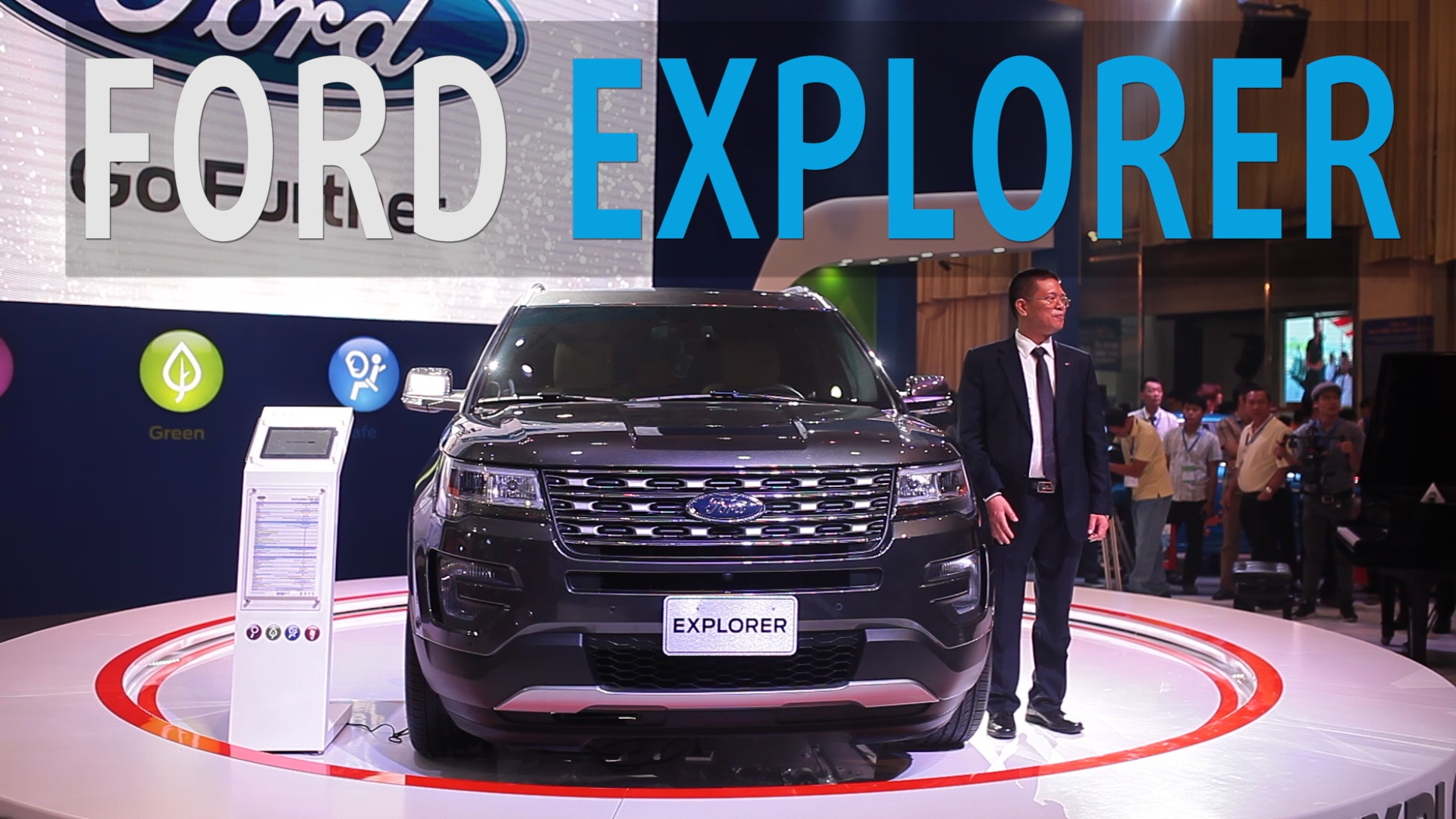 Video Ford Explorer gia 2,2 ty dong o Viet Nam hinh anh