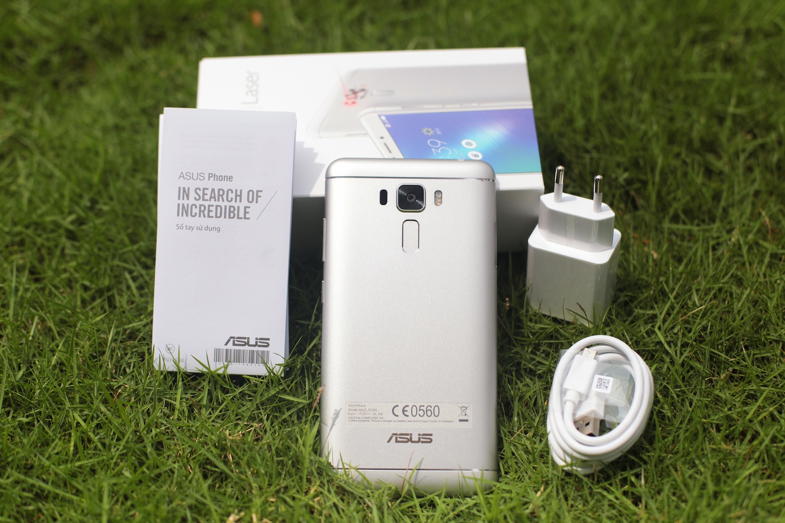 Asus Zenfone 3 Laser tai Viet Nam anh 2