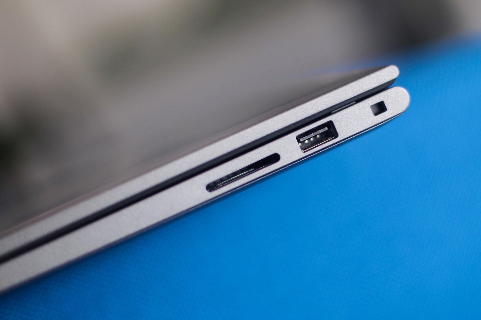 Dell Inspiron 3185 anh 7