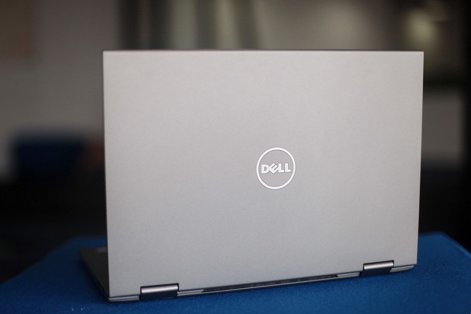 Dell Inspiron 3185 anh 4