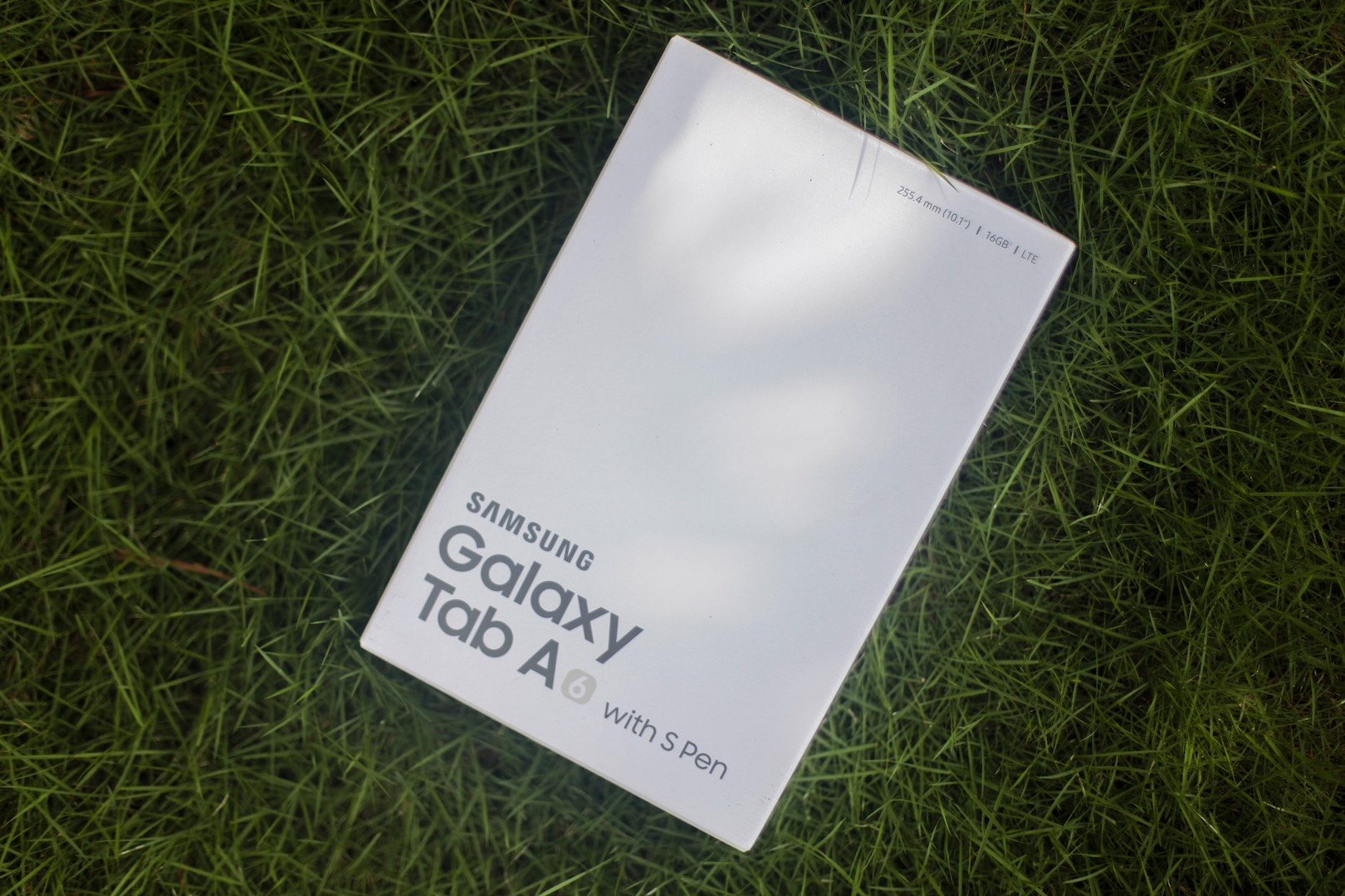 Samsung Galaxy Tab A 2016 anh 1