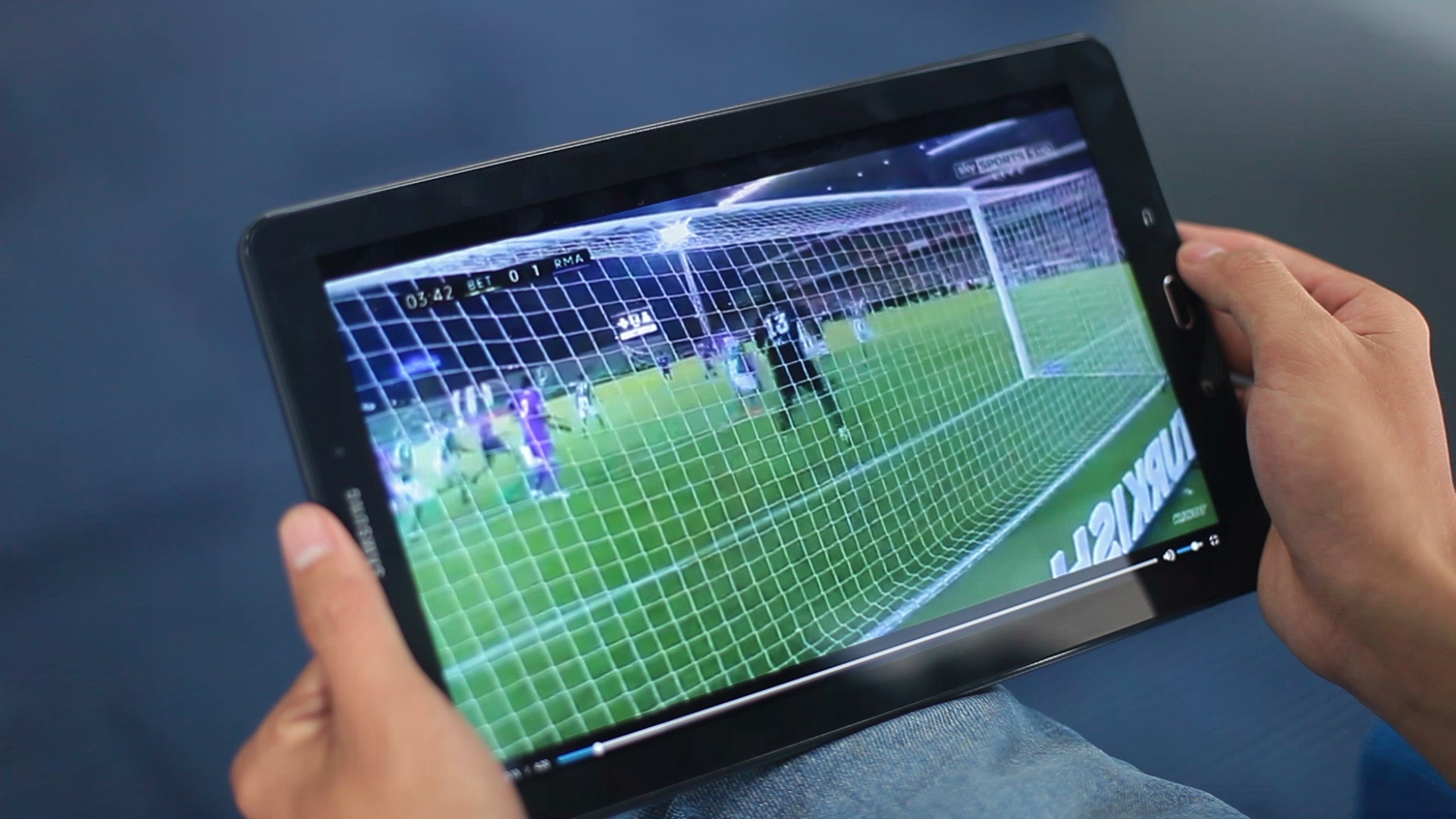 Dung thu Galaxy Tab A 2016, man hinh lon S Pen thong minh hinh anh