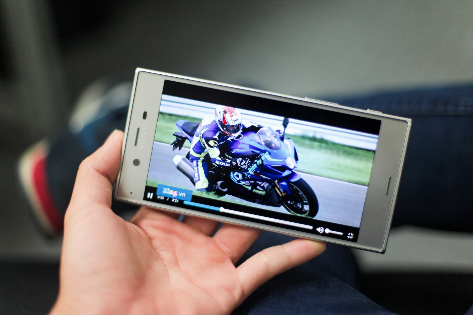 Danh gia Sony Xperia XZ anh 3